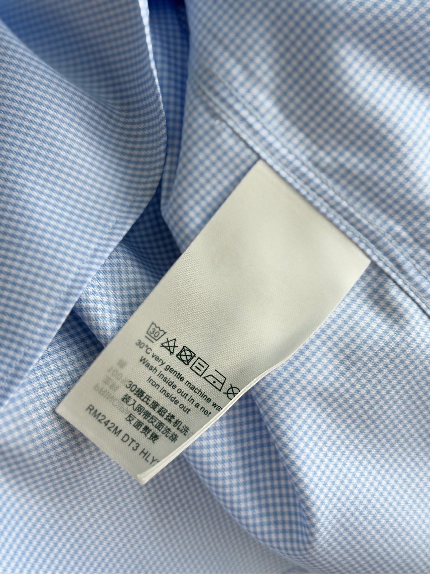 秋冬必备，补单出货！！！驴牌，色织格仔格子纯綿男士衬衫，温莎领设计，细节之处彰显品质。这款纯棉格子衬衫，