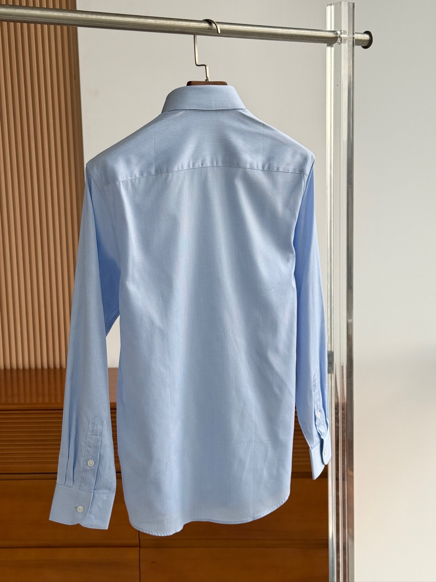 秋冬必备，补单出货！！！驴牌，色织格仔格子纯綿男士衬衫，温莎领设计，细节之处彰显品质。这款纯棉格子衬衫，