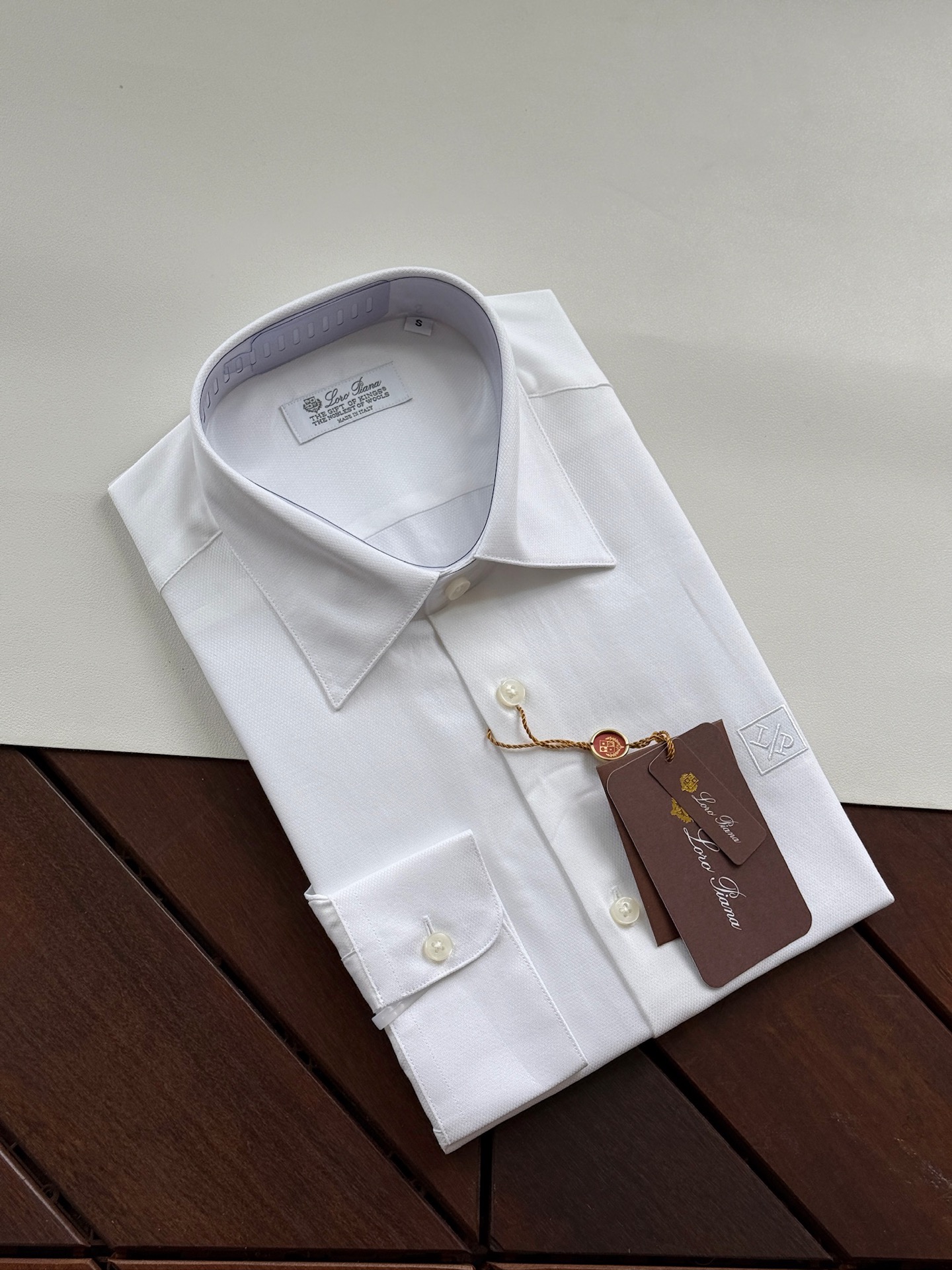 2026秋冬新款，三色 Loro piana精品提花面料绣花衬衫👔 Loro piana家族，男士商务休闲长袖衬衫，香港