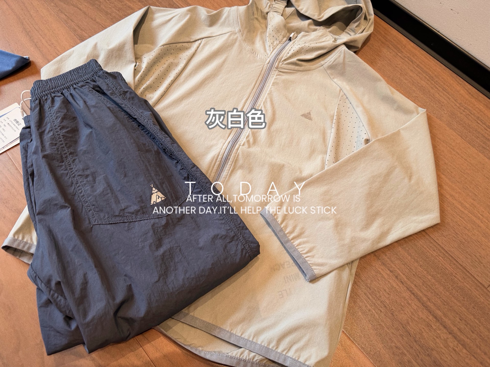 Venta 89.9@ una pieza 120-170. 🙏 ‼️【Precio original 228@ de chaqueta de protección solar de alta gama en ofe…