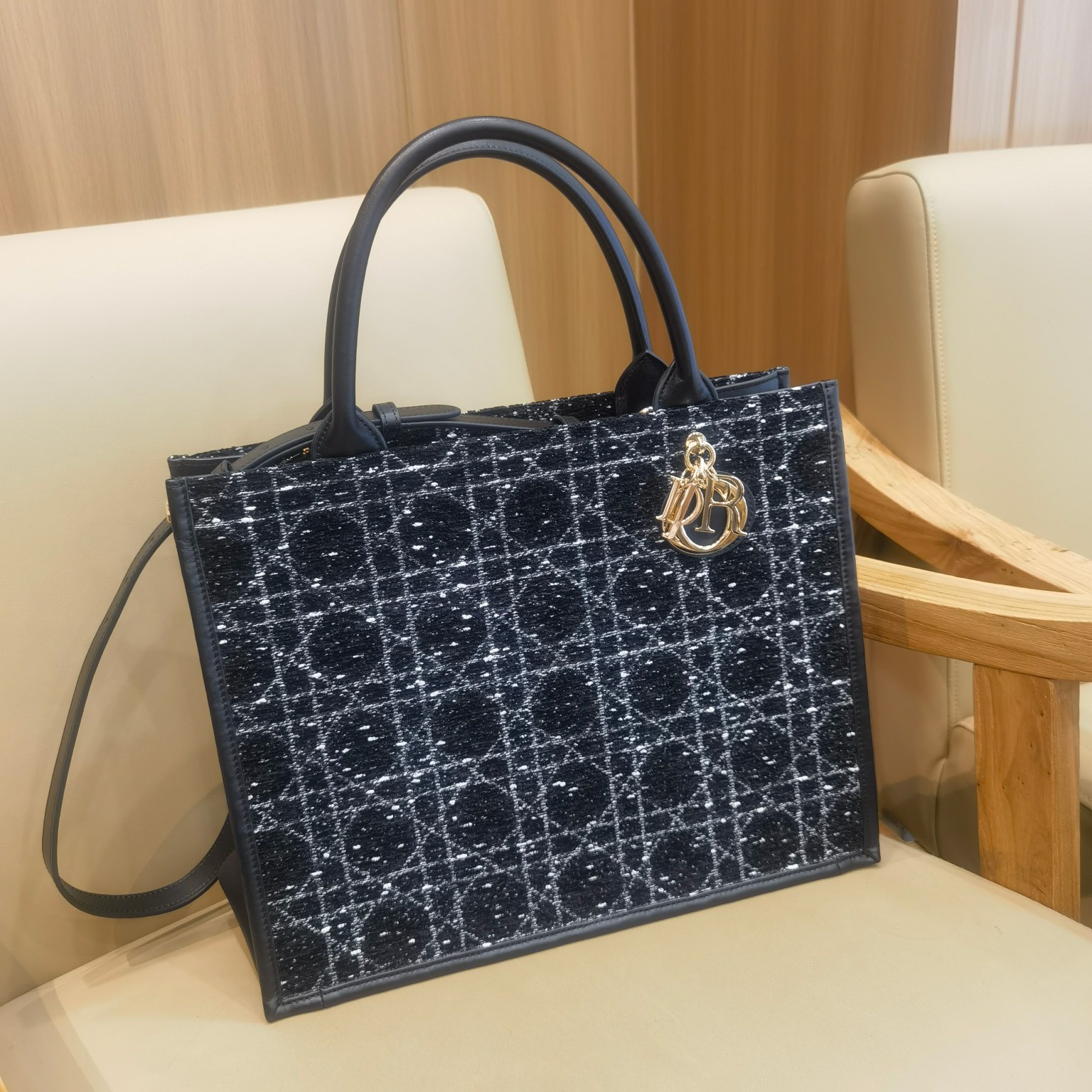Dior Book Tote 粗花呢 刺绣 托特包