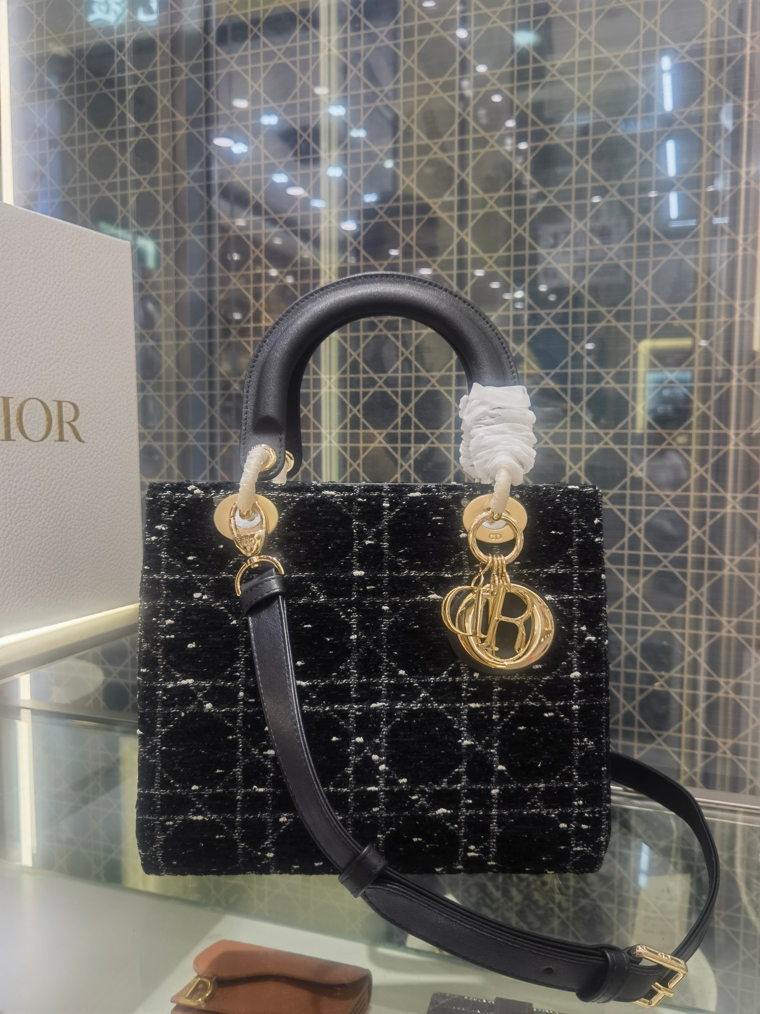 Lady Dior 五格 粗花黑布 牛皮 藤格纹 调节肩带 手袋