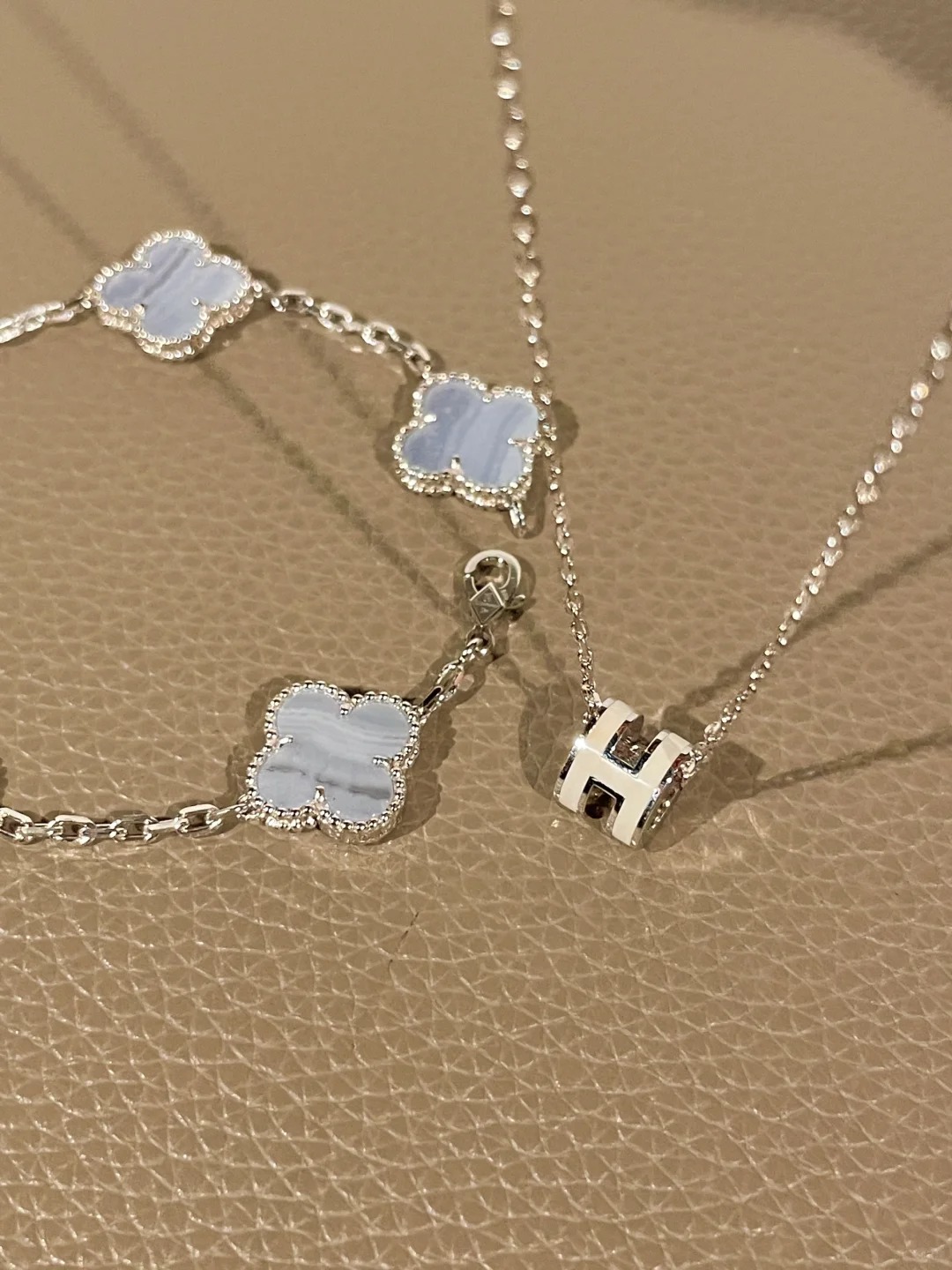 Van Cleef & Arpels vca梵克雅宝 紫玉髓手链 Hermes珐琅项链