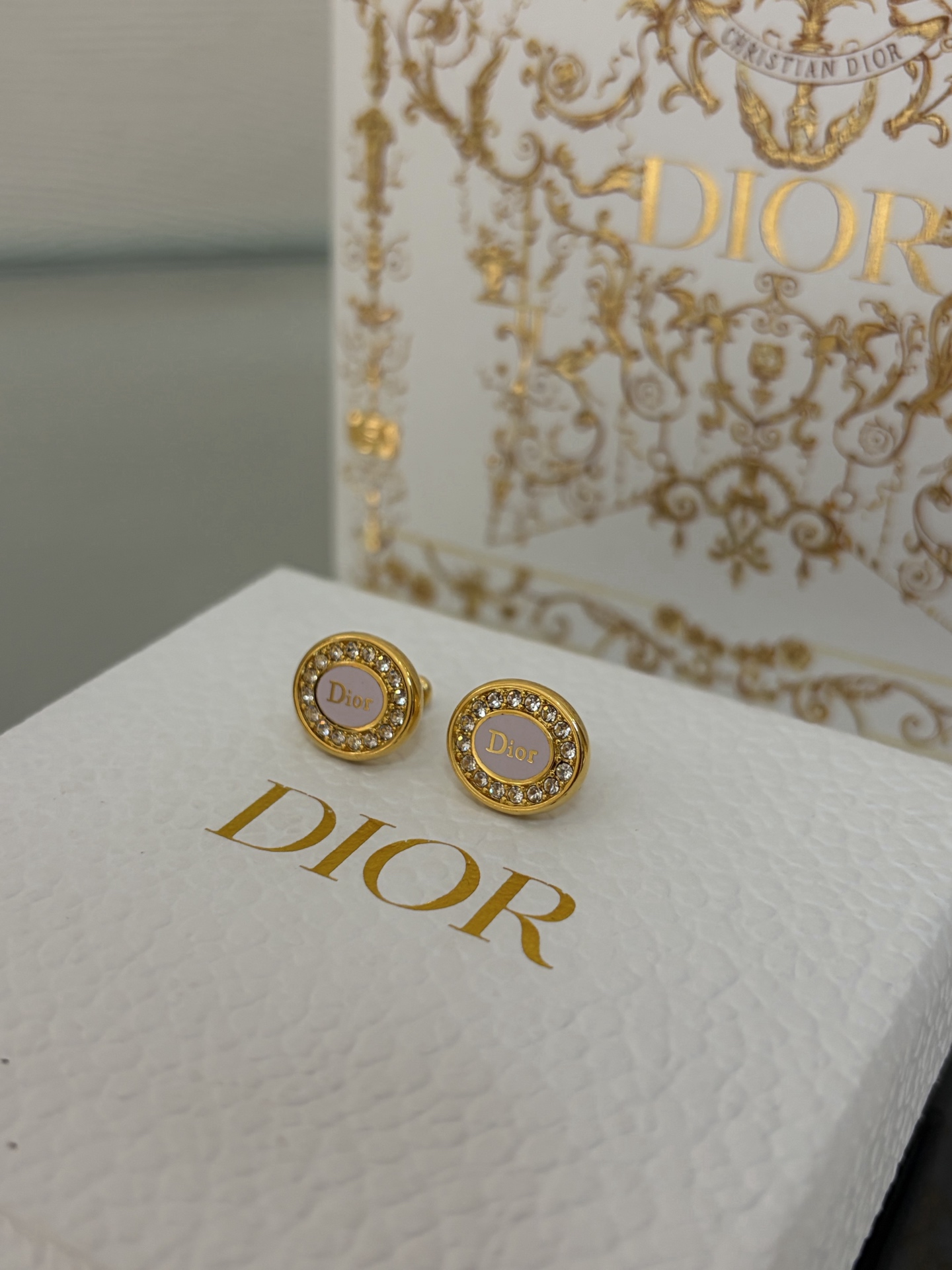 디올 26SS 귀걸이 133541 Dior Earrings 썸네일 이미지