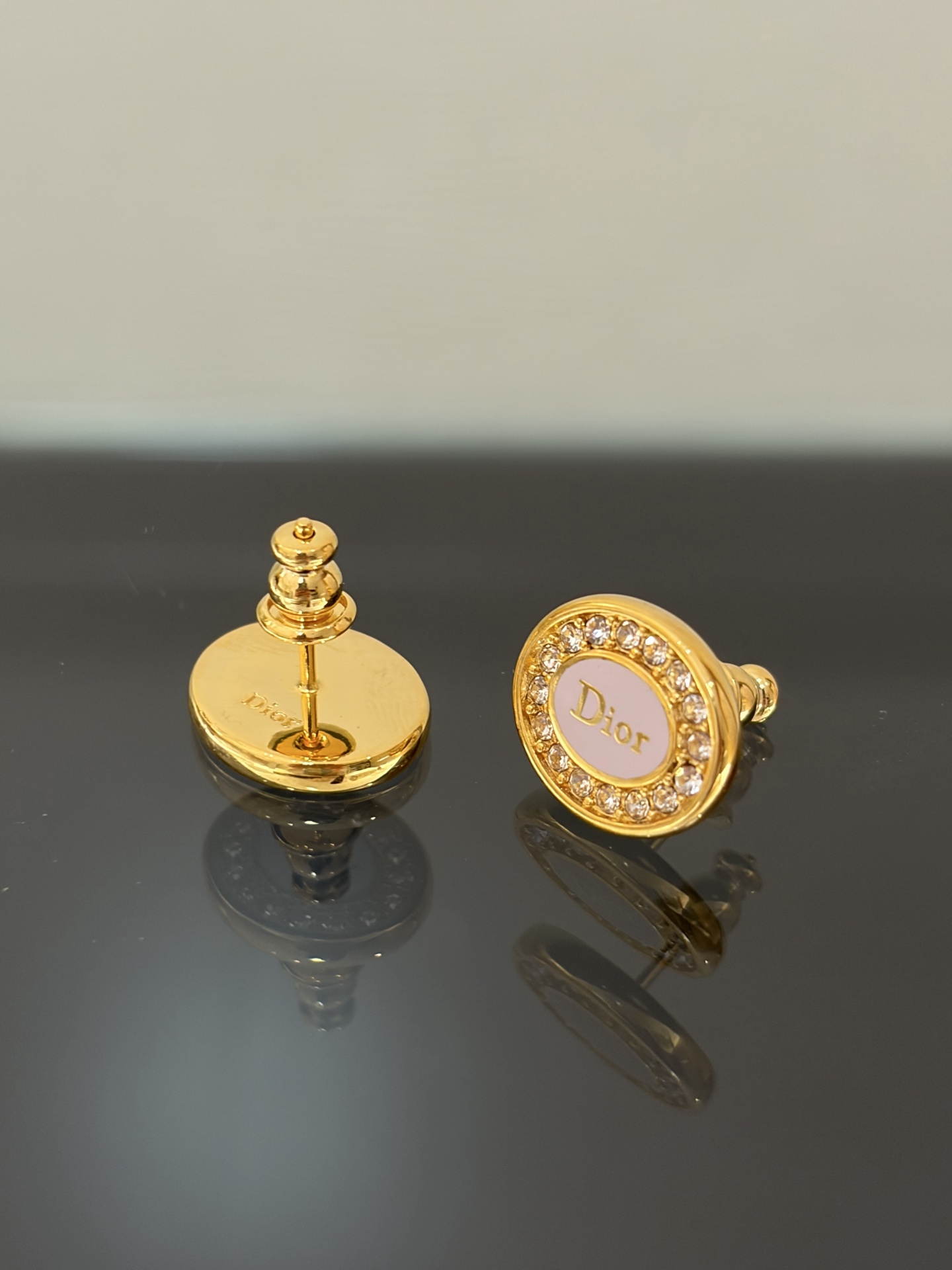 디올 26SS 귀걸이 133541 Dior Earrings 썸네일 이미지
