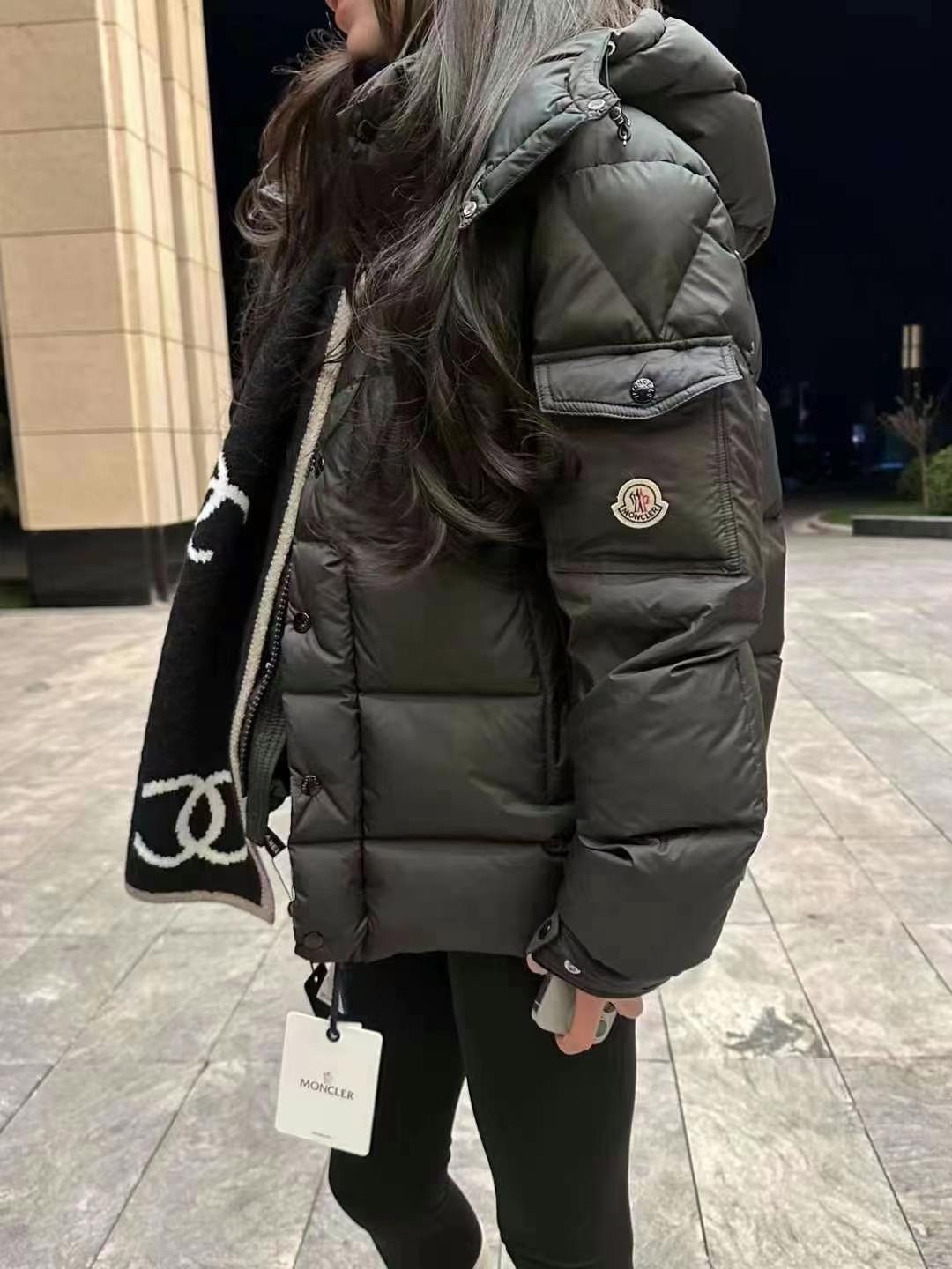 Moncler Black Padded Down Jacket Matte Finish Warm Winter Quilted Coat 4 i1734189804 199 0