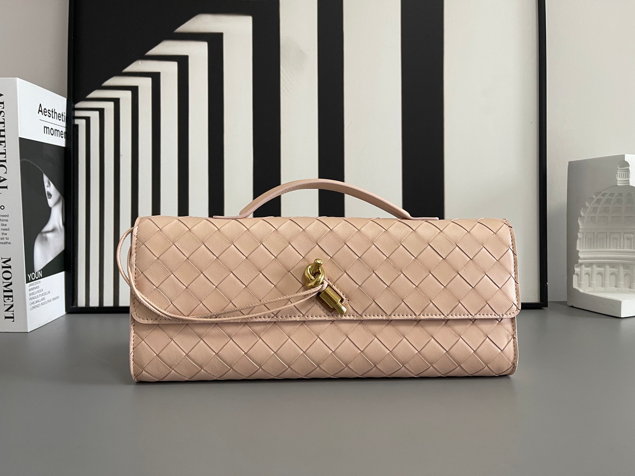 Bottega Veneta #Bv Clutch 长款手拿包 741511 配有提手