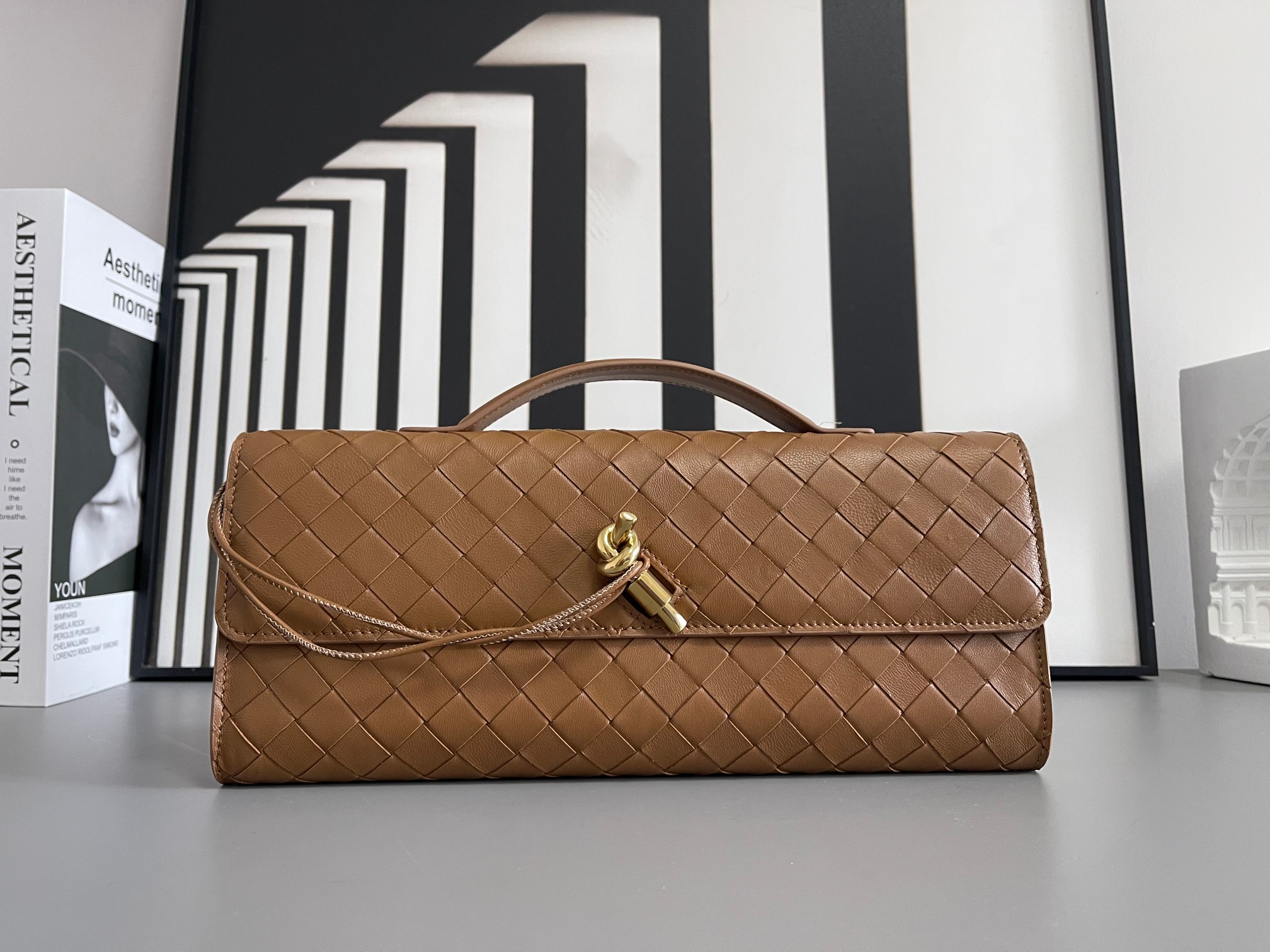 Bottega Veneta #Bv Clutch 长款手拿包 741511 配有提手