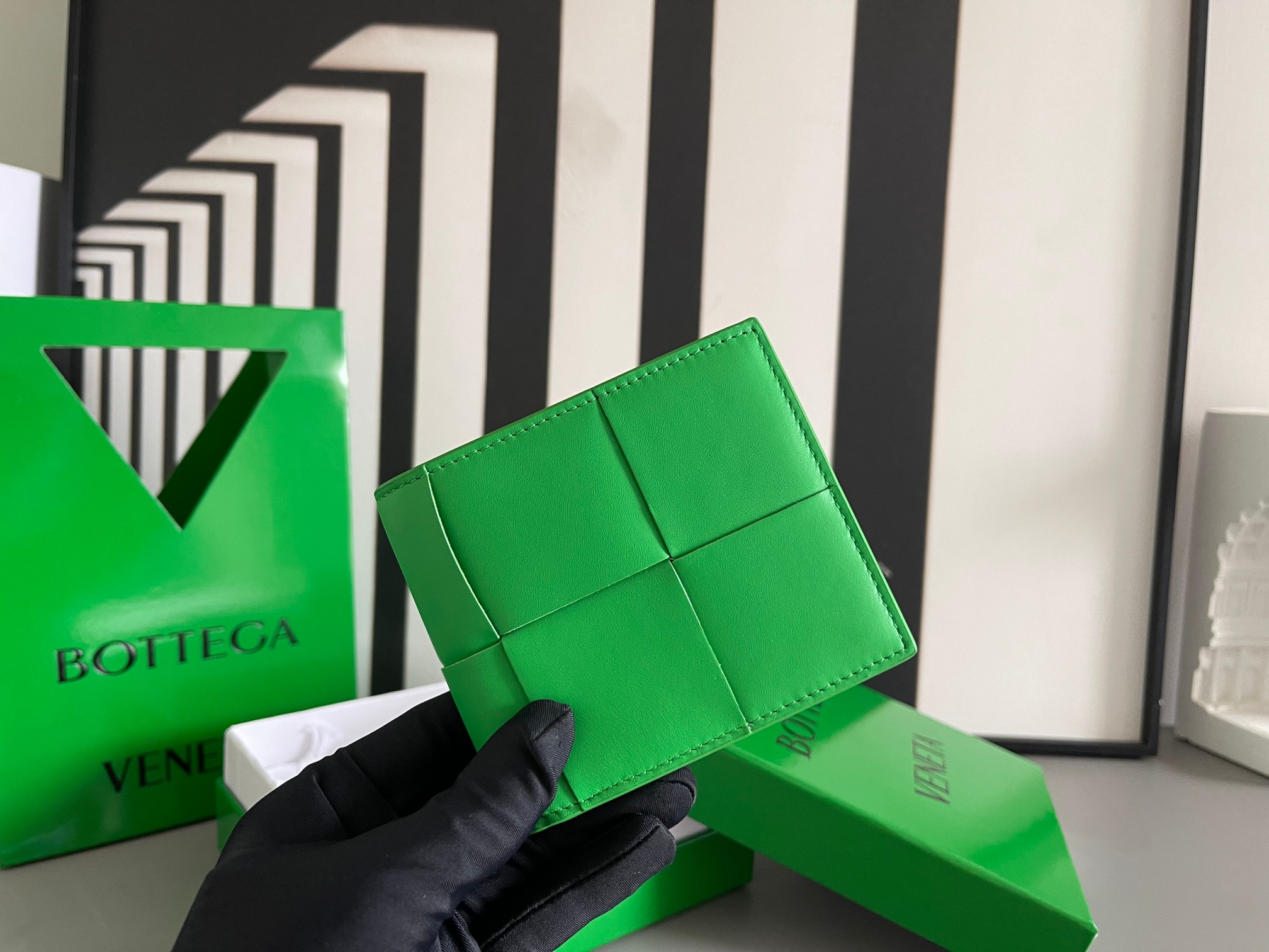 Bottega Veneta BV钱包649603 大编织短夹