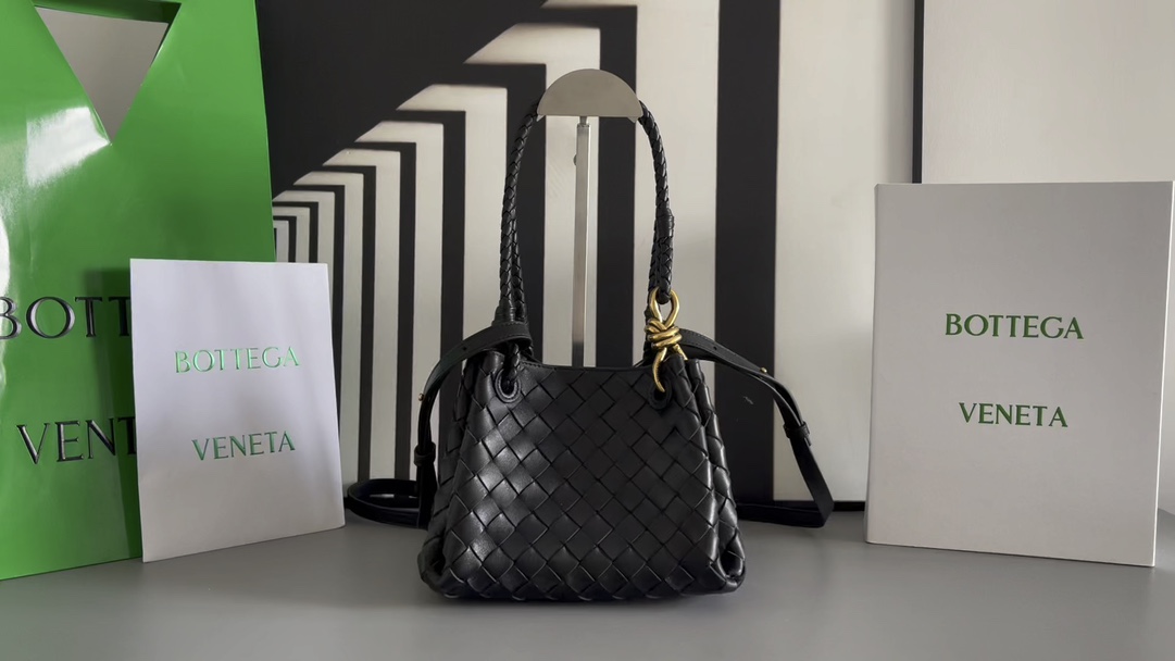 Bottega Veneta black