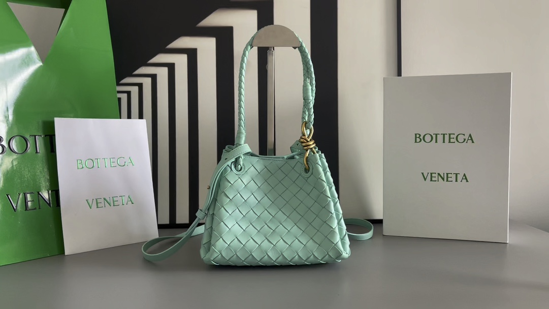 Bottega Veneta Oasis blue