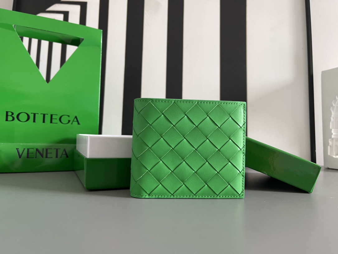 Bottega Veneta parrot green