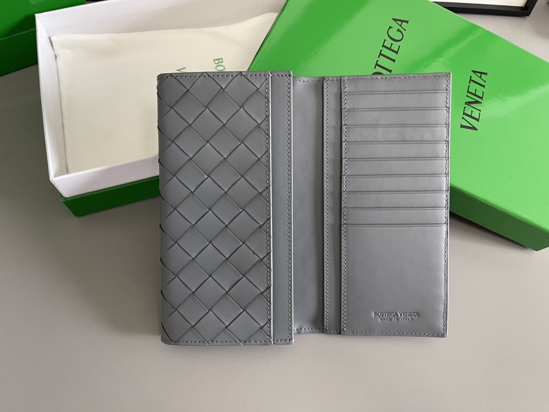 Bottega Veneta 676593 Long Wallet Gray Intrecciato Leather 18x10x2 everyday