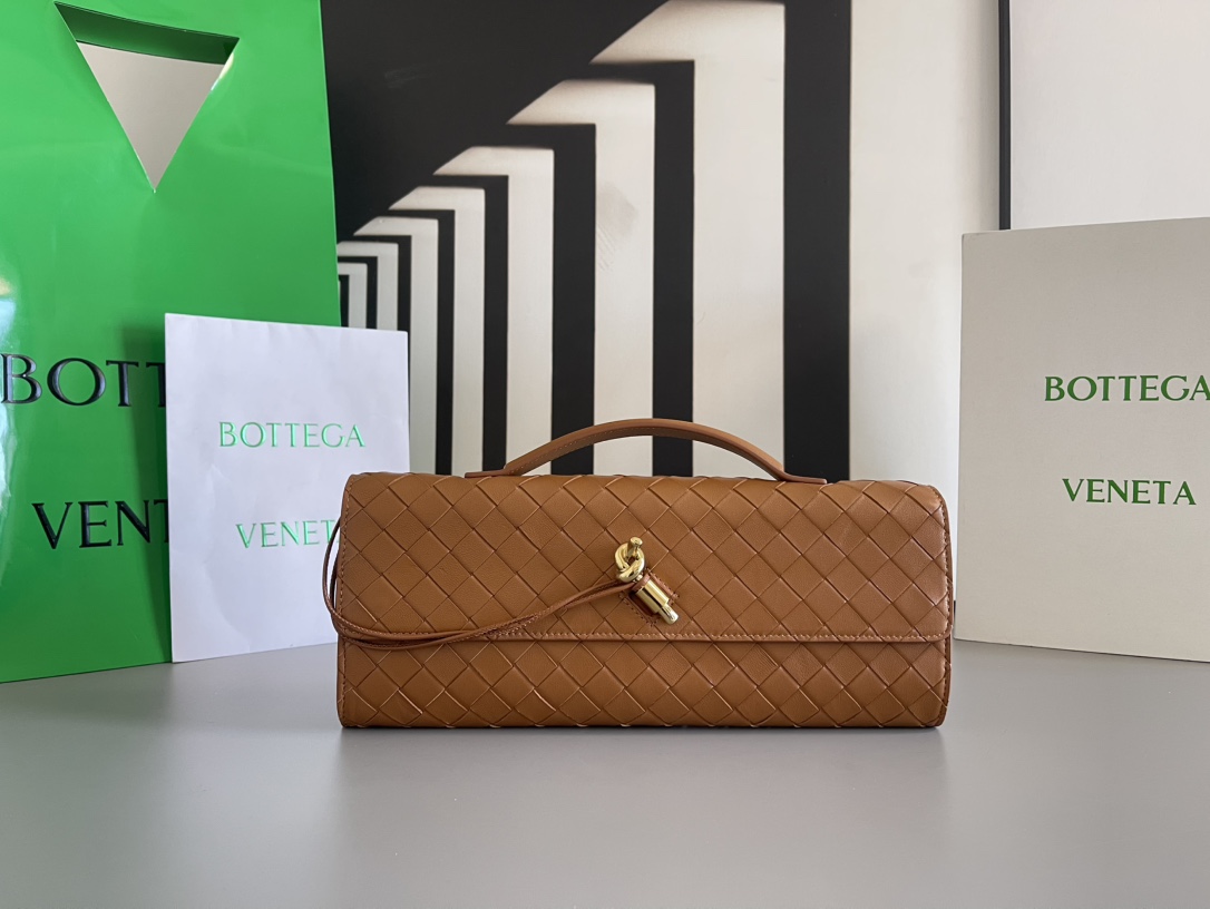 Bottega Veneta #Bv Clutch 长款手拿包 741511 配有提手