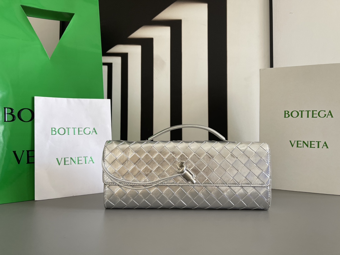 Bottega Veneta #Bv Clutch 长款手拿包 741511 配有提手
