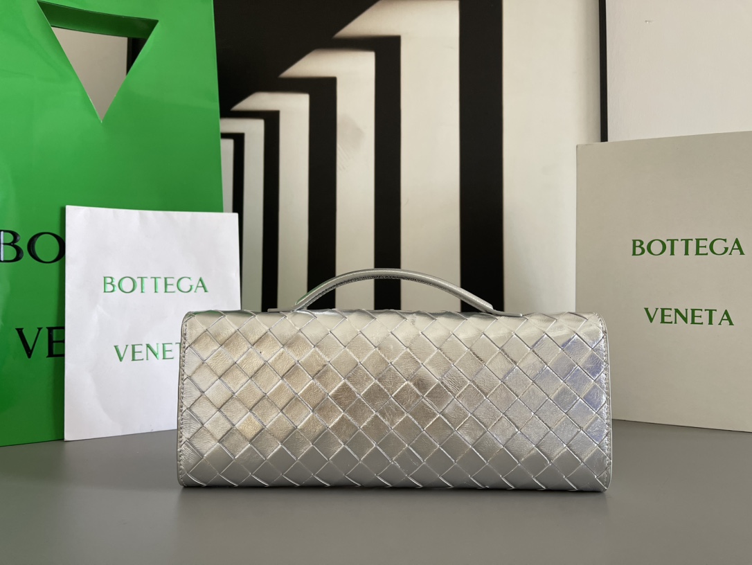 Bottega Veneta #Bv Clutch 长款手拿包 741511 配有提手