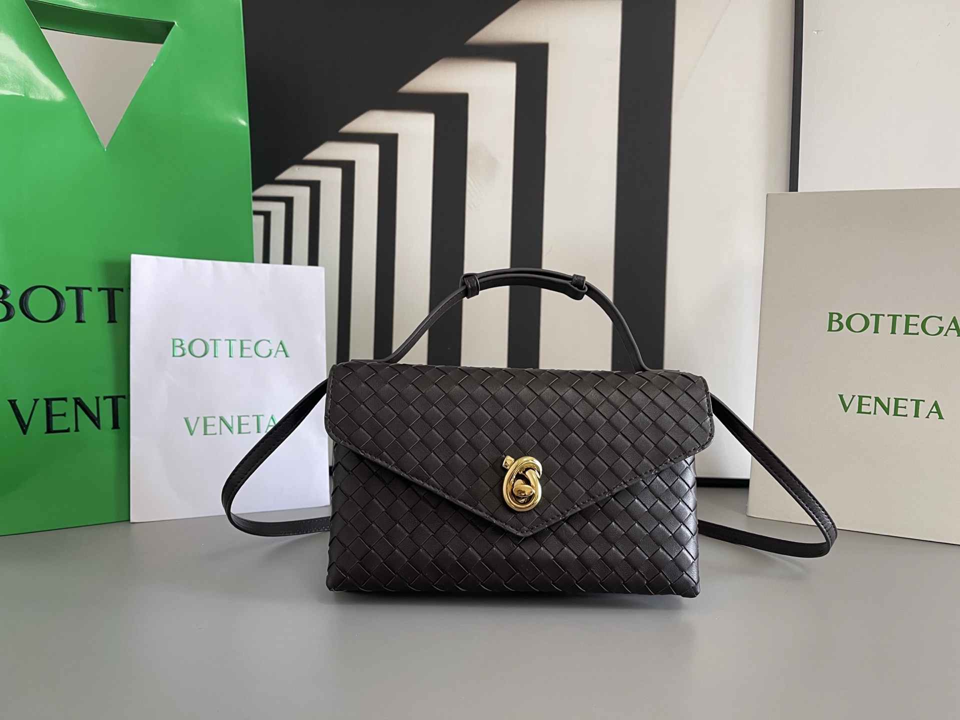 Bottega Veneta Intrecciato плетение, вращающаяся кнопка-узел, сумка-тоут и кроссбоди