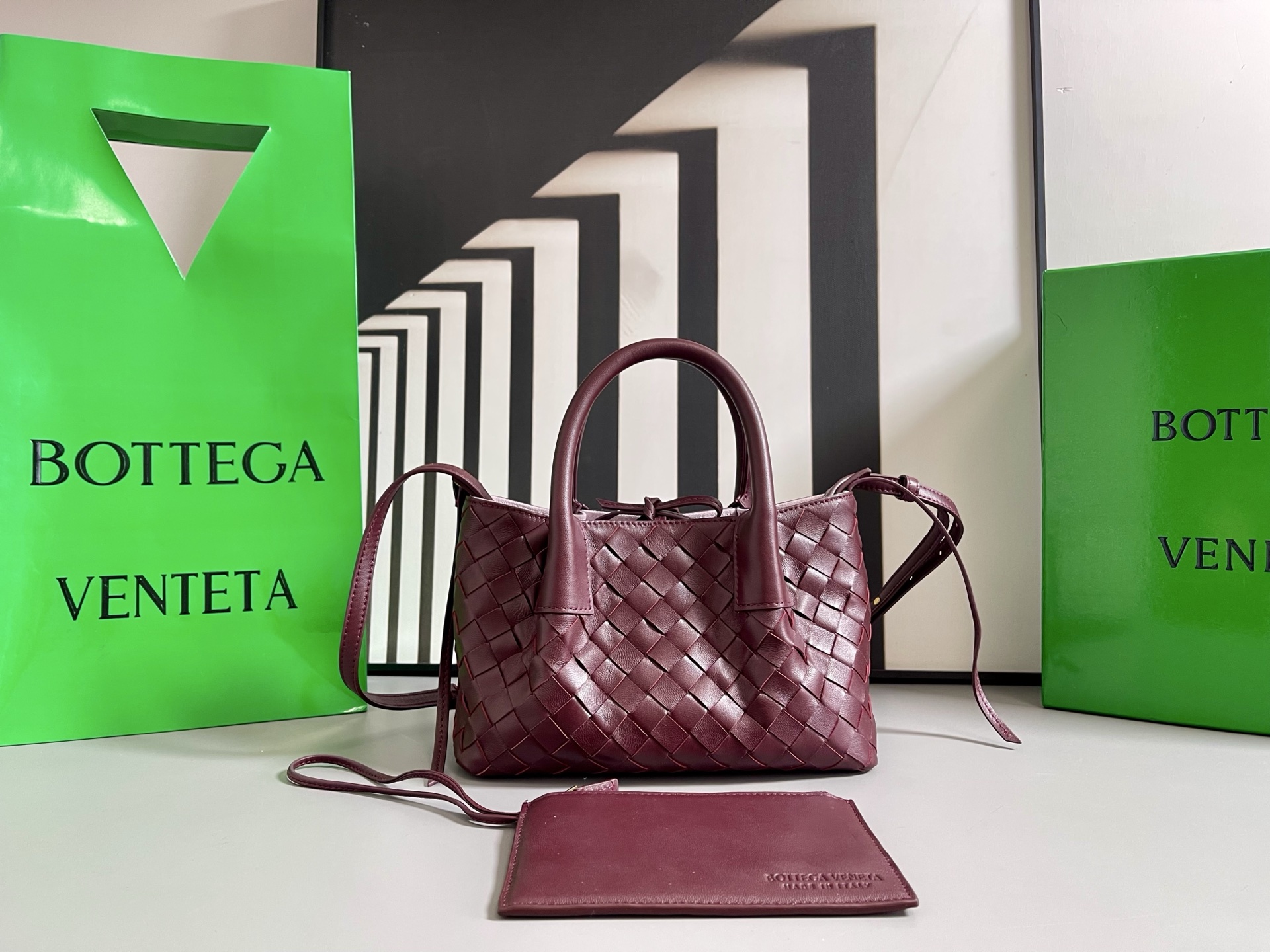 Bottega Veneta Intrecciato Small Tote Bag Reversible Deerskin Lining