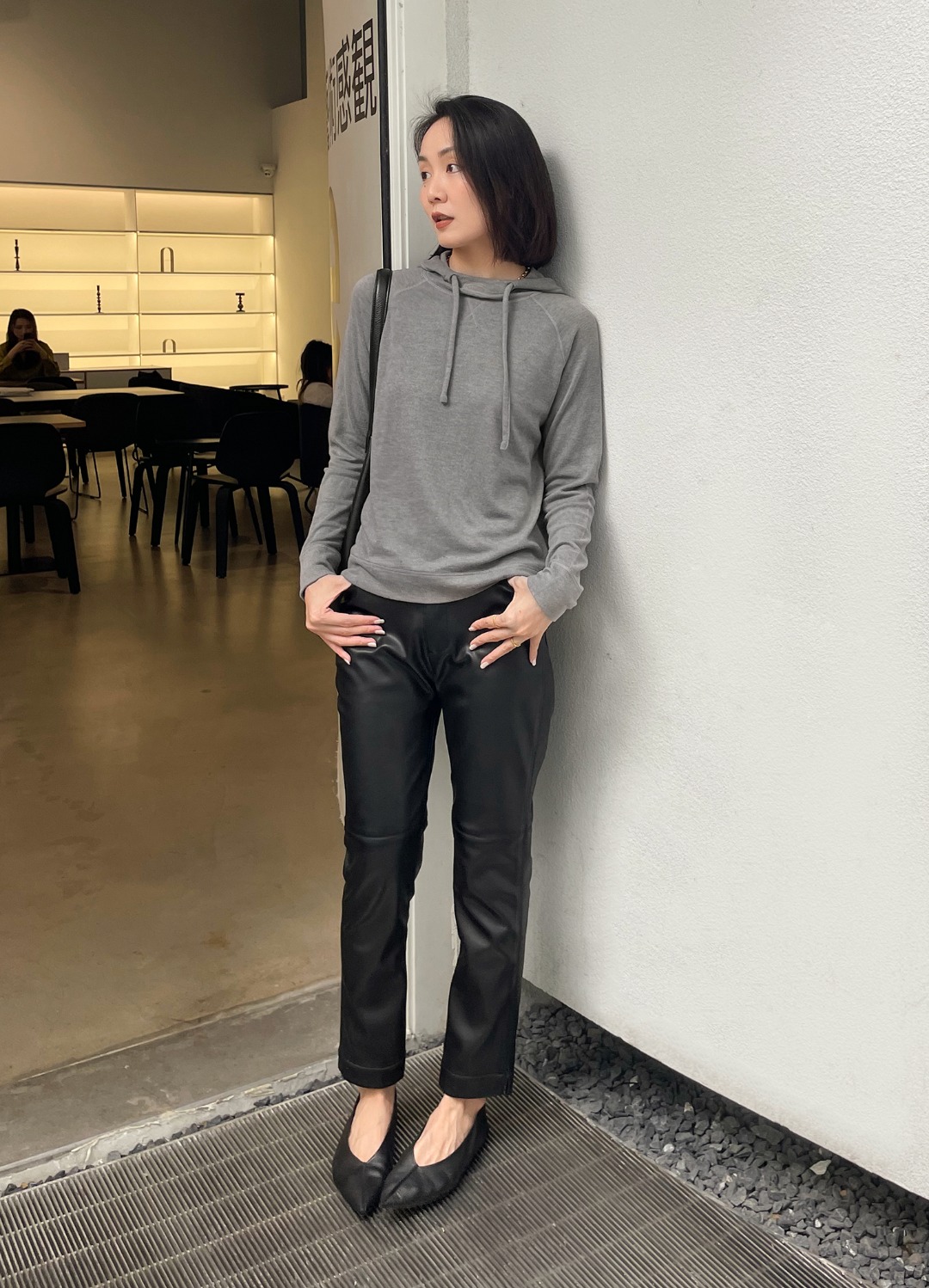 An irresistible warm top for autumn and winterAdd Australian wool for a  - Clothes 5