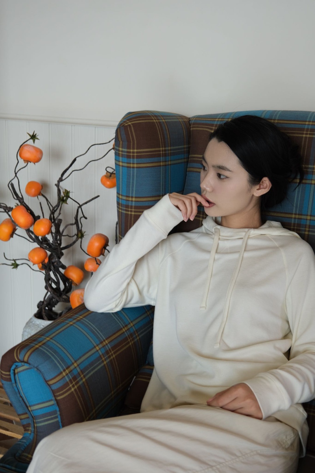 Comfort oriented, with a lazy and relaxed feelingThe clothes are stiff a - Clothes 2