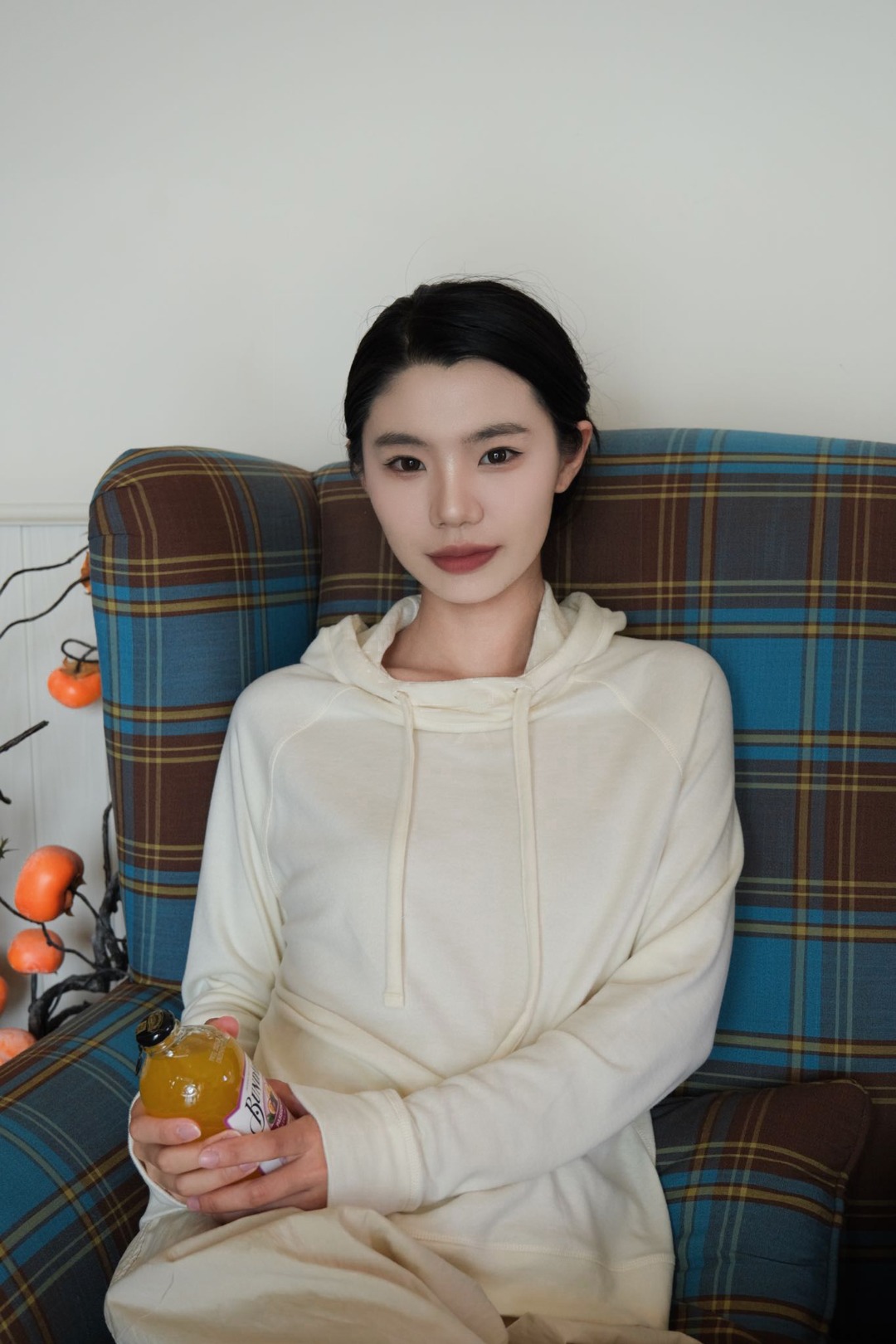 Comfort oriented, with a lazy and relaxed feelingThe clothes are stiff a - Clothes 3