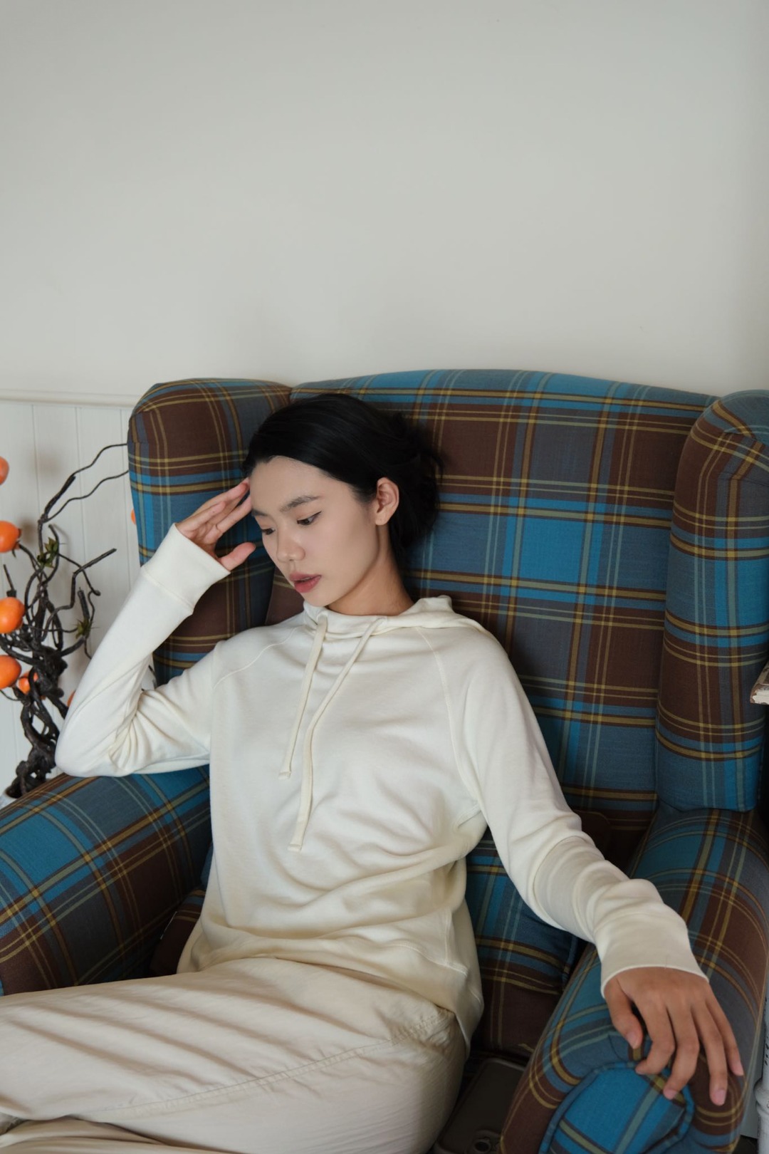 Comfort oriented, with a lazy and relaxed feelingThe clothes are stiff a - Clothes 4