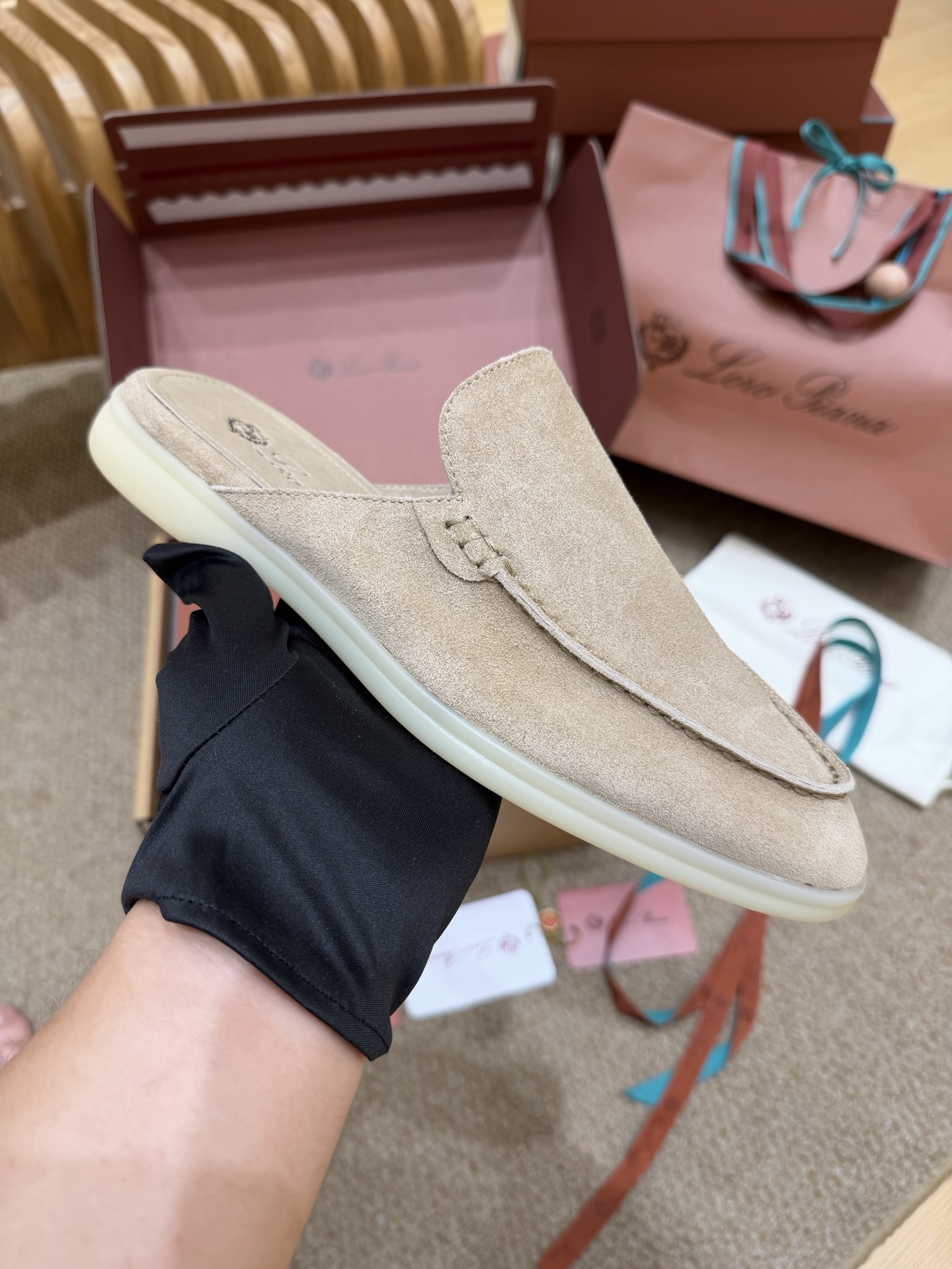 로로피아나 바부슈 워크 스웨이드 뮬 이미지 5