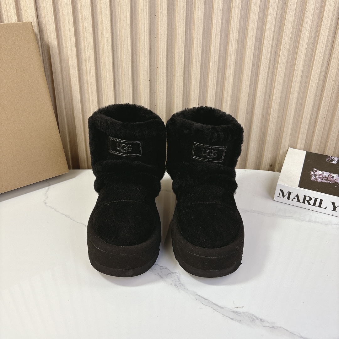 NO:577562,G655 UGG Youjiji 25ds autumn and winter new style Baotou slippers, furry slippers, cotton shoes, everyone must have a pair!  The representative of laziness and casualness. The fit is really high-end. The wrapping feeling on the upper toes is super nice. It is very comfortable and a must-have for lazy people. It can be matched with all the winter clothes in the wardrobe. The upper is made of original imported leather/Niu Jing. The lining is made of wool. The original custom-made rubber foam outsole has arrived. The size is 35-41 (41 customizations are not returnable), snow boots, boots, slippers.19860909G655 UGG 油叽叽 25ds秋冬新款 包头拖鞋 毛毛拖鞋 棉鞋 真的是必须人手一双！慵懒随性的代表 穿搭上脚真的很高级 上脚包裹感超nice 很舒服,懒人必备,可以搭配衣柜里所有冬天的衣服. 鞋面采用原版进口皮面一体/牛京 内里垫脚羊毛 大底原版定制橡胶发泡大底到了 码数35-41（41定制不退换）,雪地靴,boots,slippers,Women's Shoes