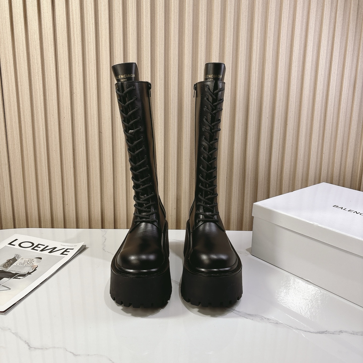 NO:446360,BALENCIAG*Balenciaga 25/Autumn and Winter Thick-soled short boots 25 people are not too much for a pair of hands · Heavy industry · Speaking of the real thing. Custom imported cowhide with upper custom imported calf inner lining Custom sole Customized sole Boots height: 15 inches Size 35-41, boots, balenciaga, balenciaga, boots, cowhide19860909BALENCIAG*巴黎世家25/秋冬 厚底短靴25人手一对也不为过·重工之做·看实物说话. 鞋面定制进口牛皮 内里定制进口小牛内里 鞋底定制大底 靴筒高:15寸 码数35-41,靴子,balenciaga,balenciaga,boots,cowhide,Women's Shoes