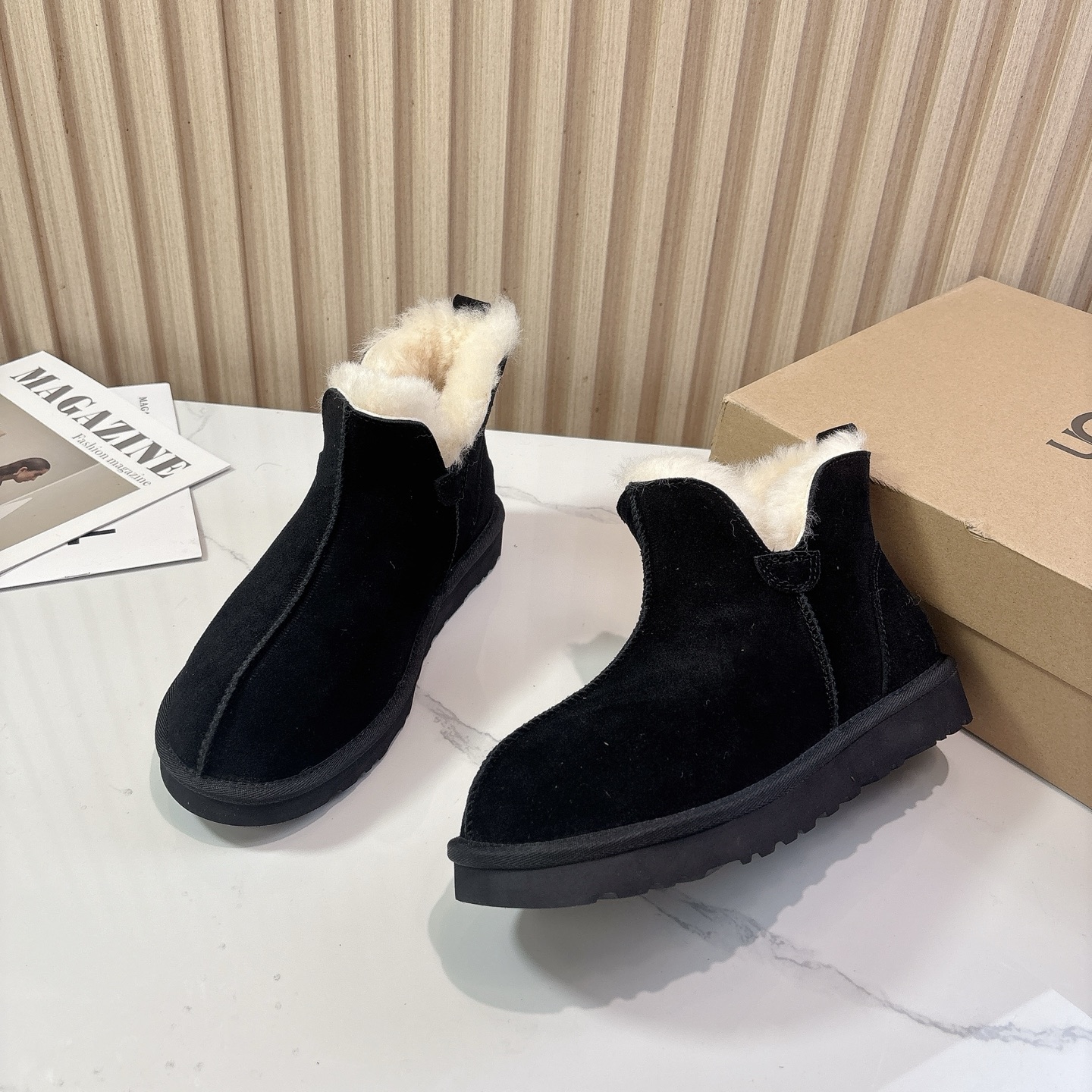UGG~25vs秋冬爆款松糕雪地靴系列……一款不会撞衫的鞋子、简约的隔板设计➕上斑点的大底、鞋面真丝卷毛