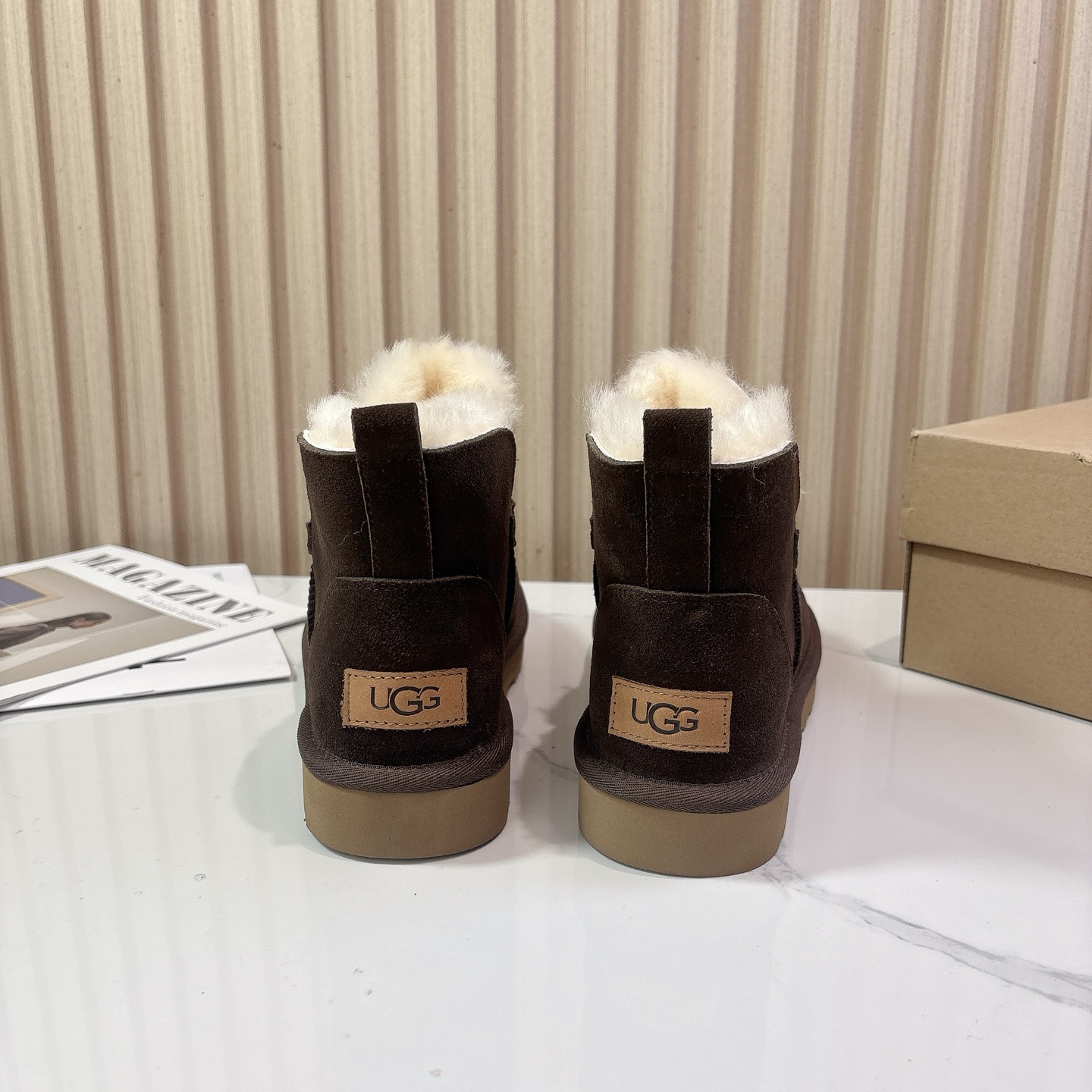 UGG~25vs秋冬爆款松糕雪地靴系列……一款不会撞衫的鞋子、简约的隔板设计➕上斑点的大底、鞋面真丝卷毛