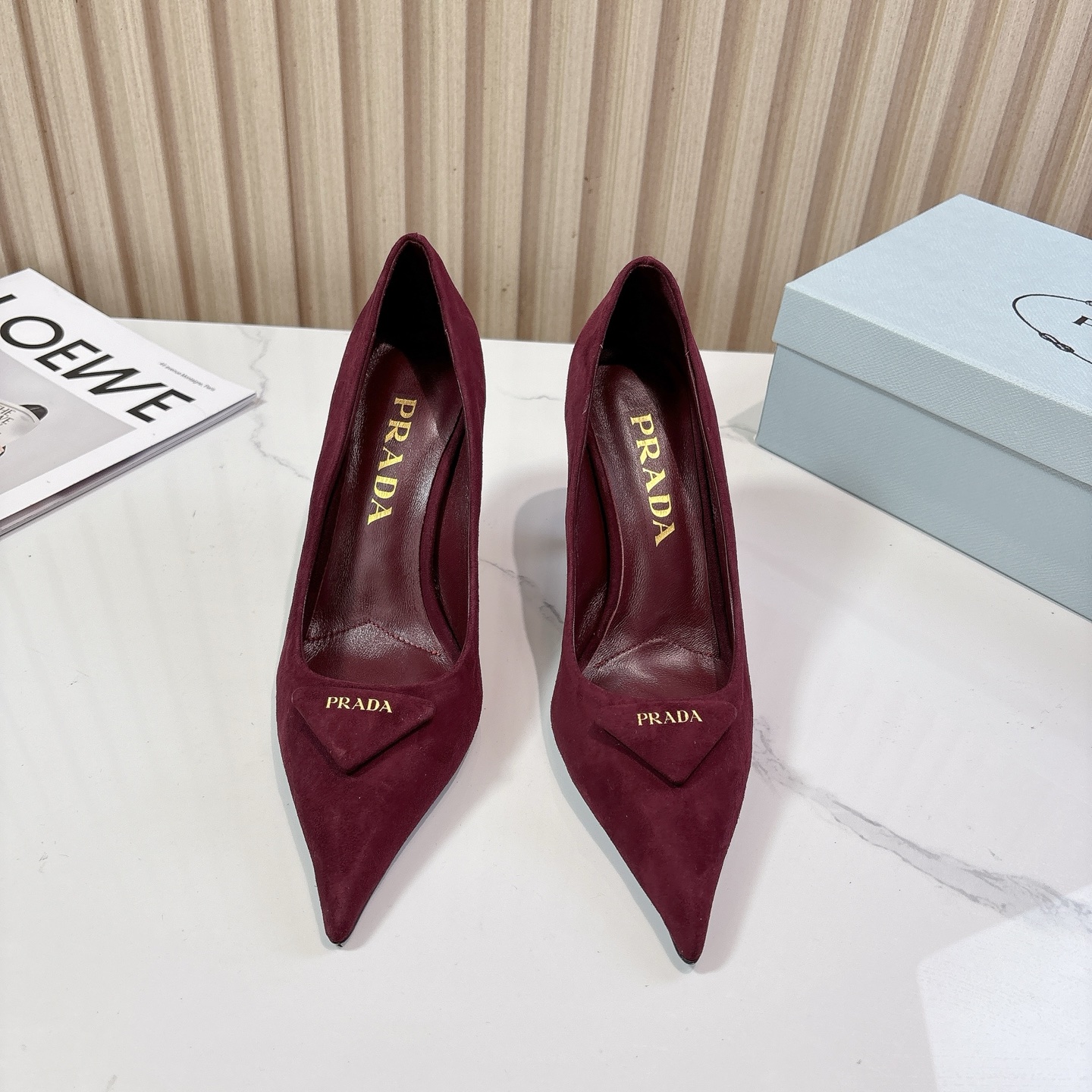 Prada Pointed Toe High Heel Pumps – Runway Fashion 2025 – Elegant & Chic