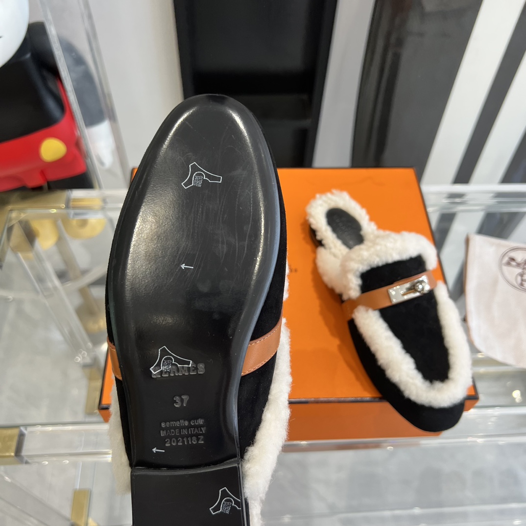 Hermès HERMES爱马仕23ss真皮底半拖