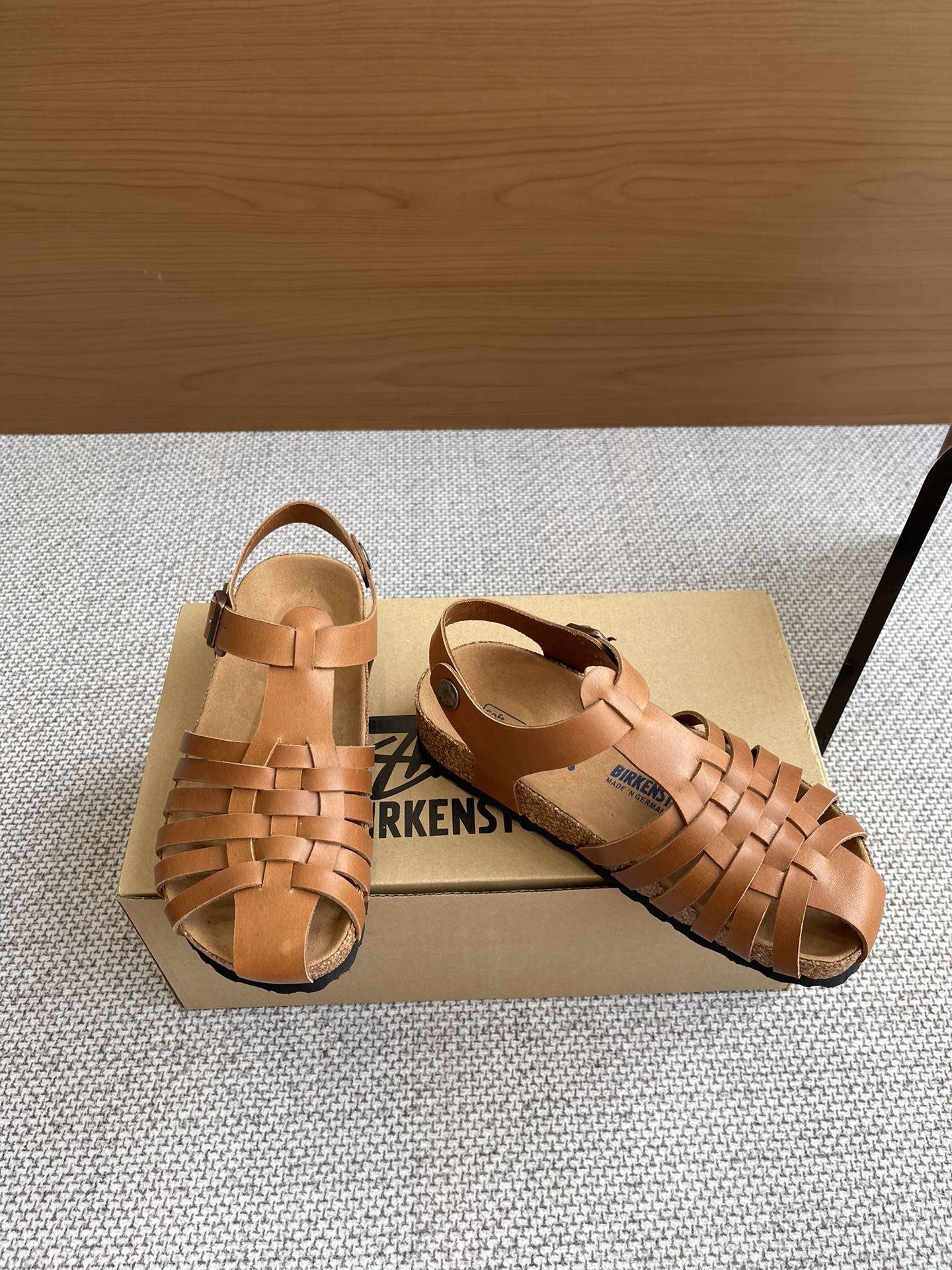 Birkenstock Roman Sandals: Ergonomic Design for Comfortable Fashion, High-Quality Materials, Durable Soles. - 图片 2