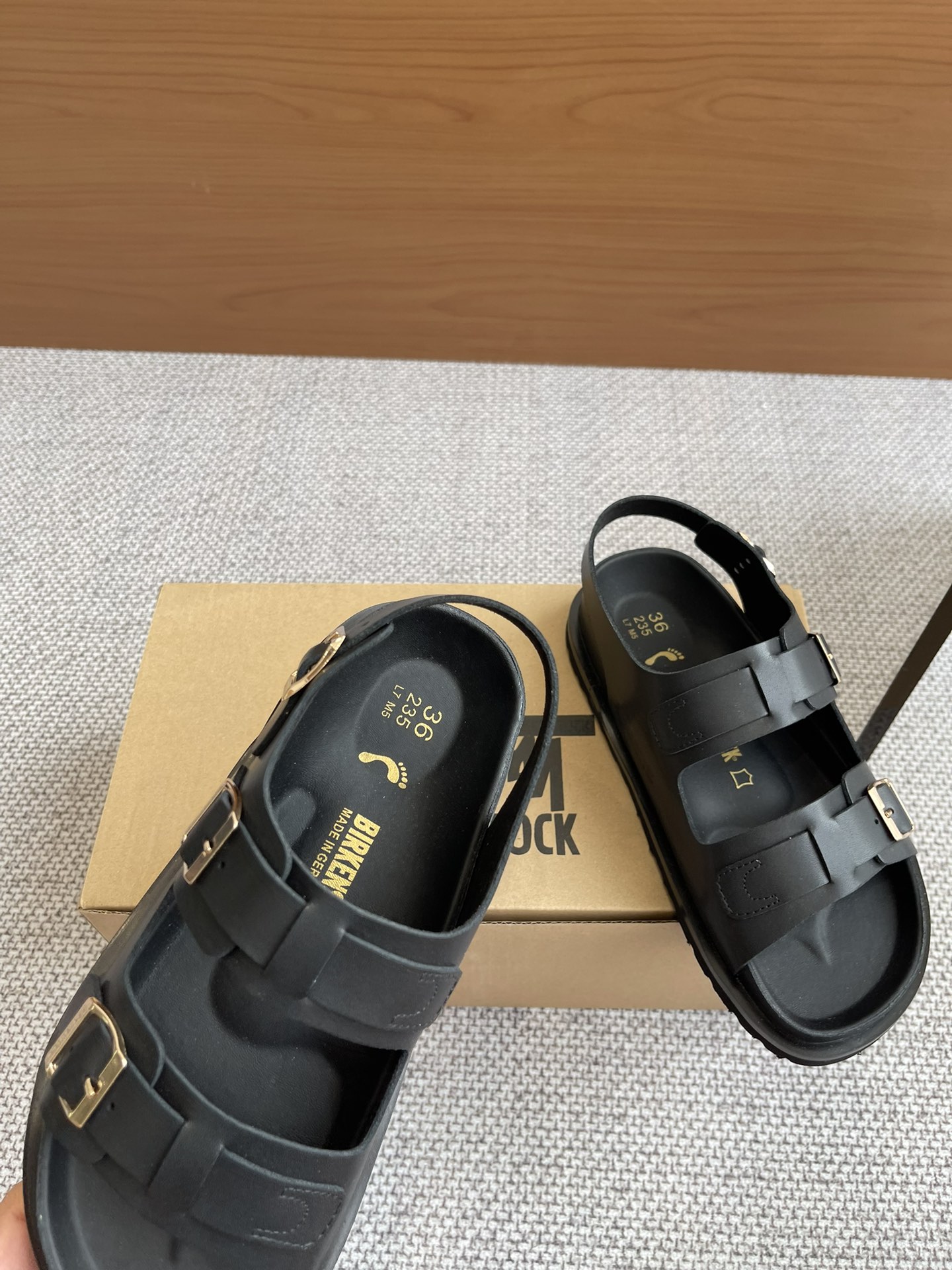 “550 Pounds of Fresh Birkenstock 24ss Recreational Sandals Purchased After Long Wait” - 图片 4
