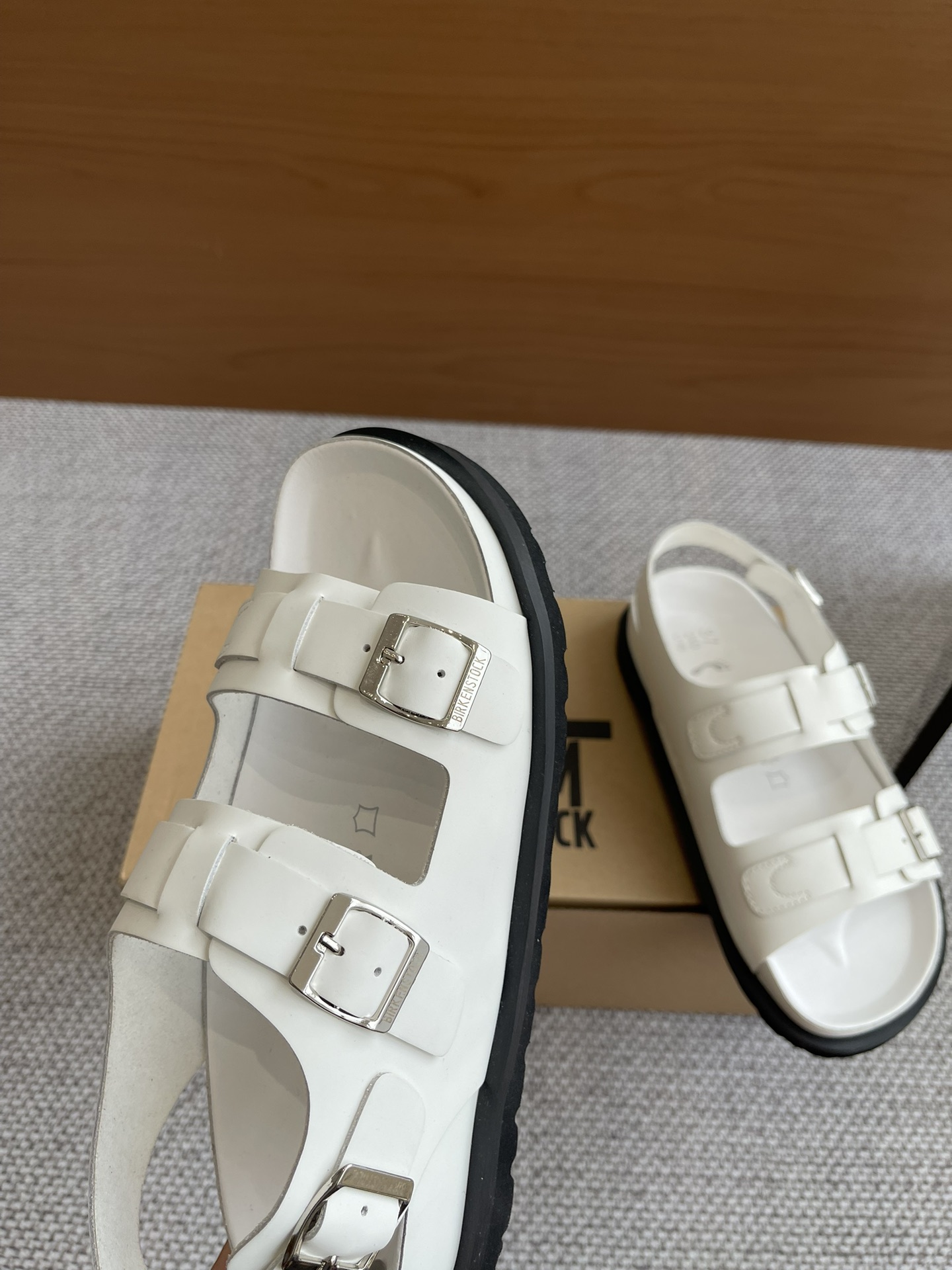 “550 Pounds of Fresh Birkenstock 24ss Recreational Sandals Purchased After Long Wait” - 图片 6