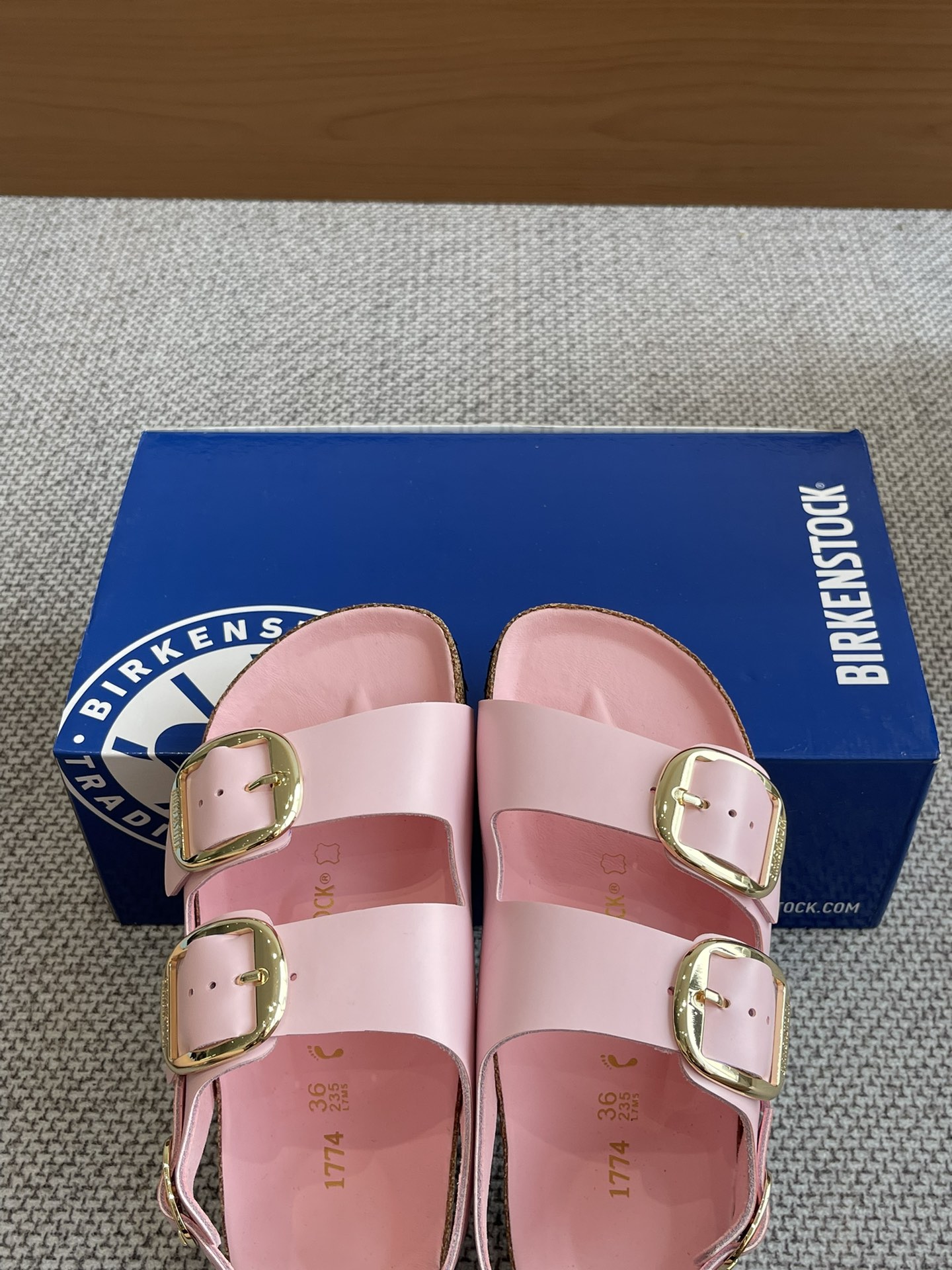 New Birkenstock 24s: 600 Pounds of Early Spring Sandals, Sizes 35-40 - 图片 8