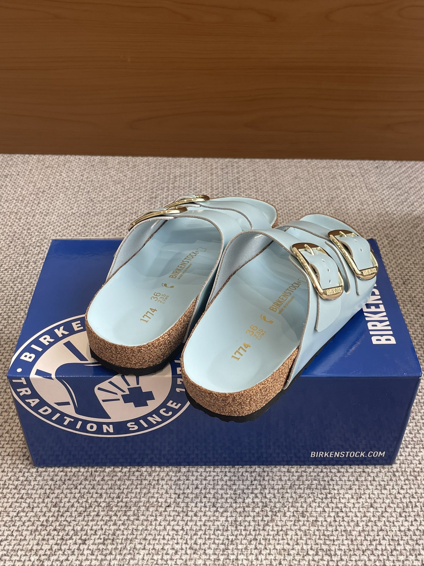 New Early Spring Birkenstock 24s: 600 Pounds of Two-Button Sandals, Size 35-40 - 图片 7