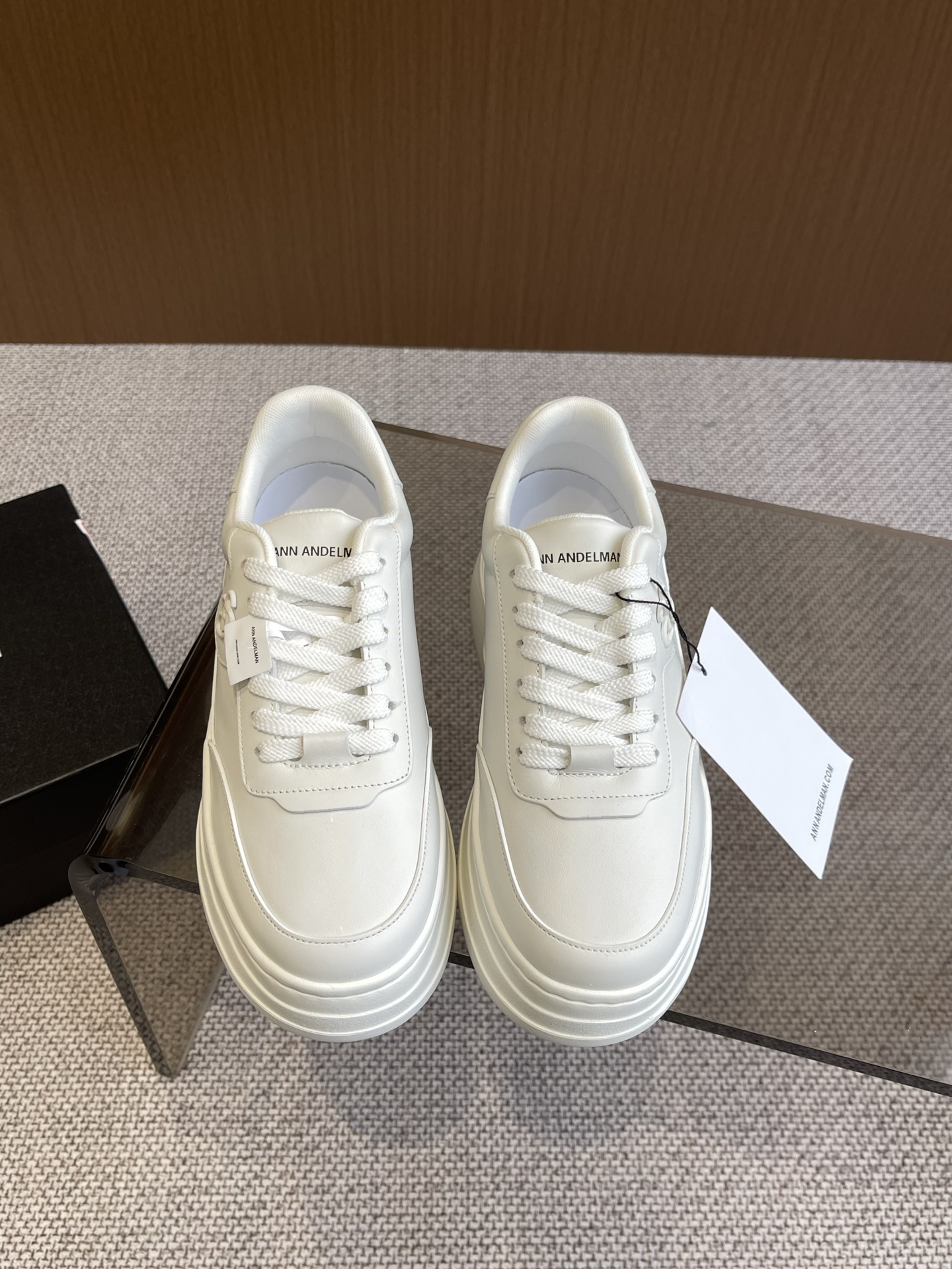 NO:258118,ANN ANDELMAN 2.0 version counter latest casual thick sole sneakers, white shoes original 1:1 mold reproduction, upper color patchwork fabric cowhide inner lining, cowhide foot pad original mold opening TPU, sole, 8.5cm thick, size 35-40, casual shoes/sports shoes, sneakers, cowhide19860909ANN ANDELMAN 2.0版本专柜最新 休闲厚底运动鞋 小白鞋原版1:1开模复制 鞋面拼色布料牛皮内里、牛皮垫脚原版开模TPU 大底 底厚8.5cm 码数35-40,休闲鞋/运动鞋,sneakers,cowhide,Women's Shoes