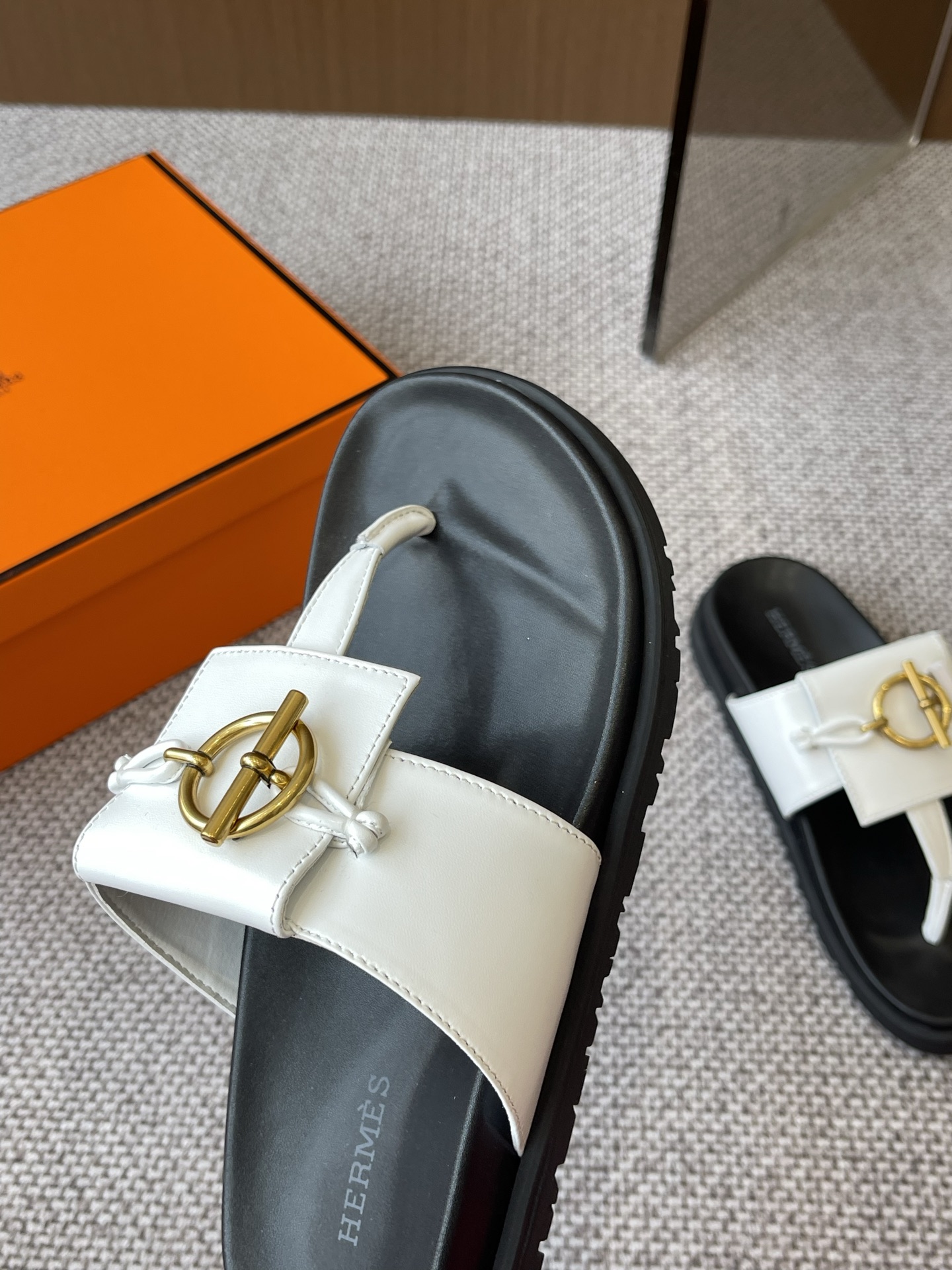 Hermès HERMES爱马仕 25ss新款 凉拖
