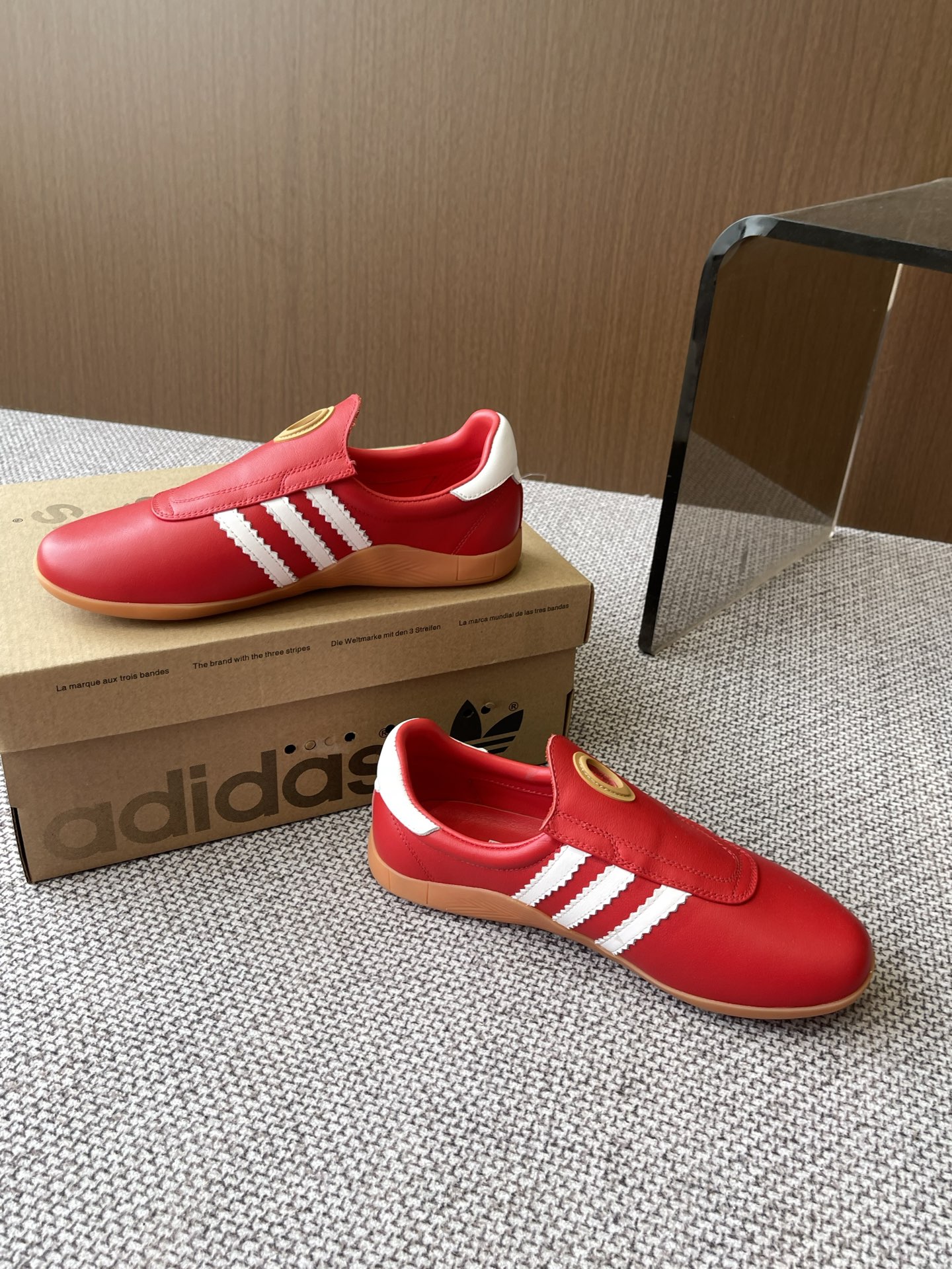 Adidas 25s: Stylish and Comfortable Shoes for Spring and Summer - 图片 6