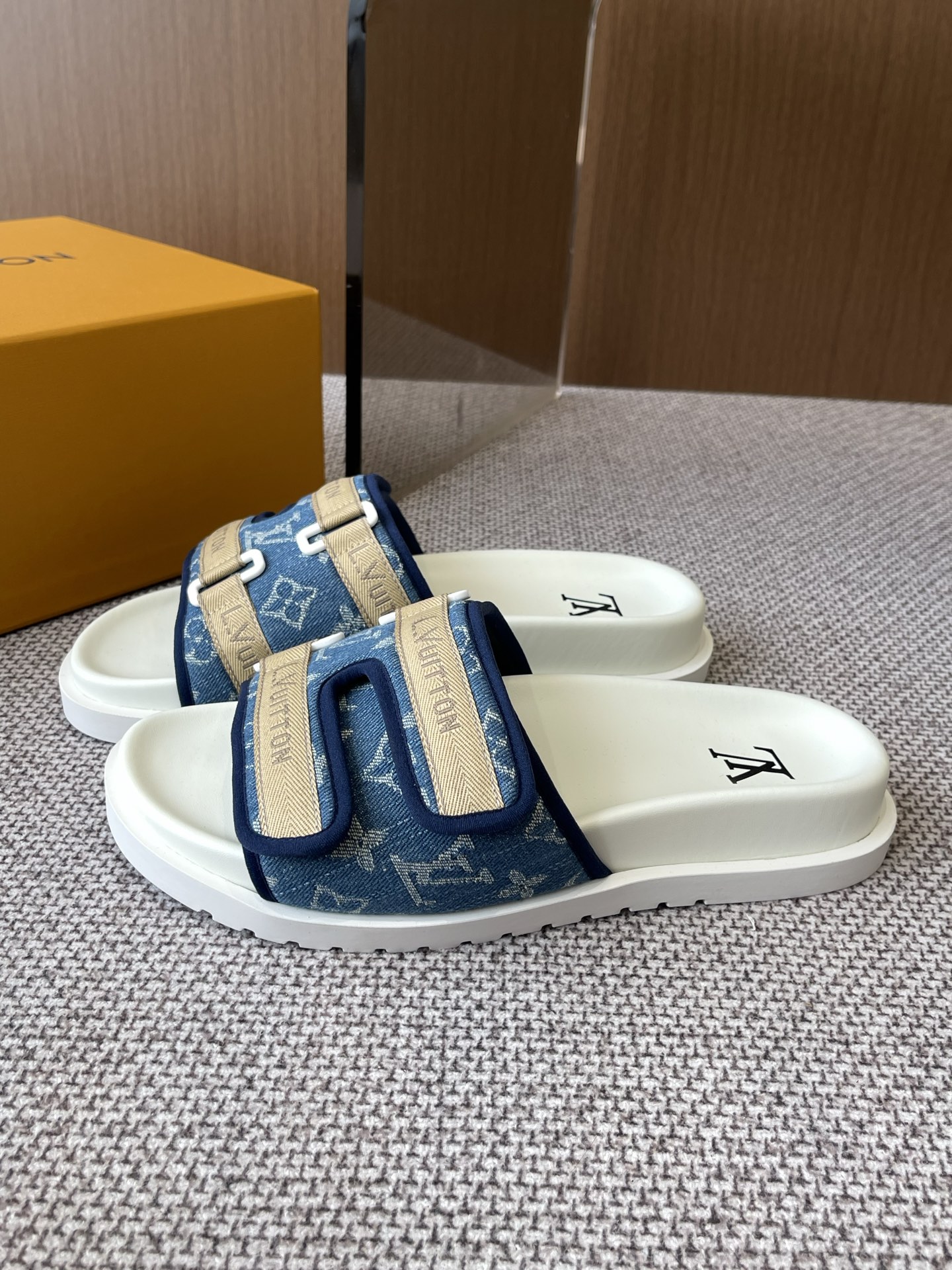 Louis Vuitton 路易威登 25ss春夏新品拖鞋 主打最新款 硬货上新