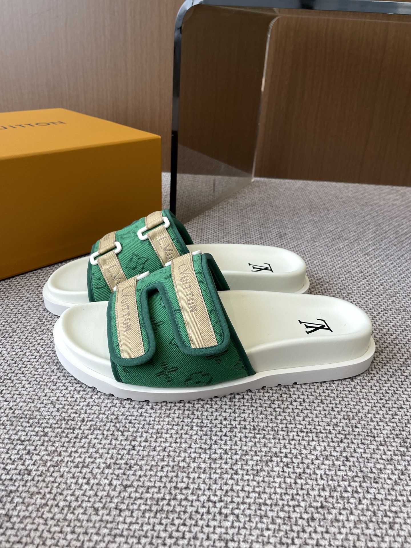 Louis Vuitton 路易威登 25ss春夏新品拖鞋 主打最新款 硬货上新