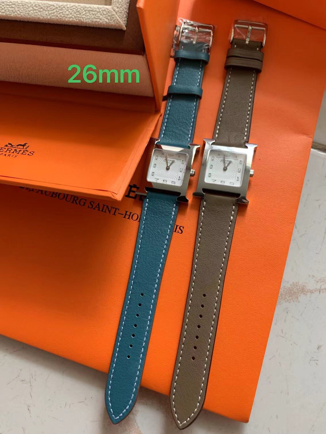 הרמס שעונים כחול לבן Calfskin קווייד Quartz Movement חגורת קלפין