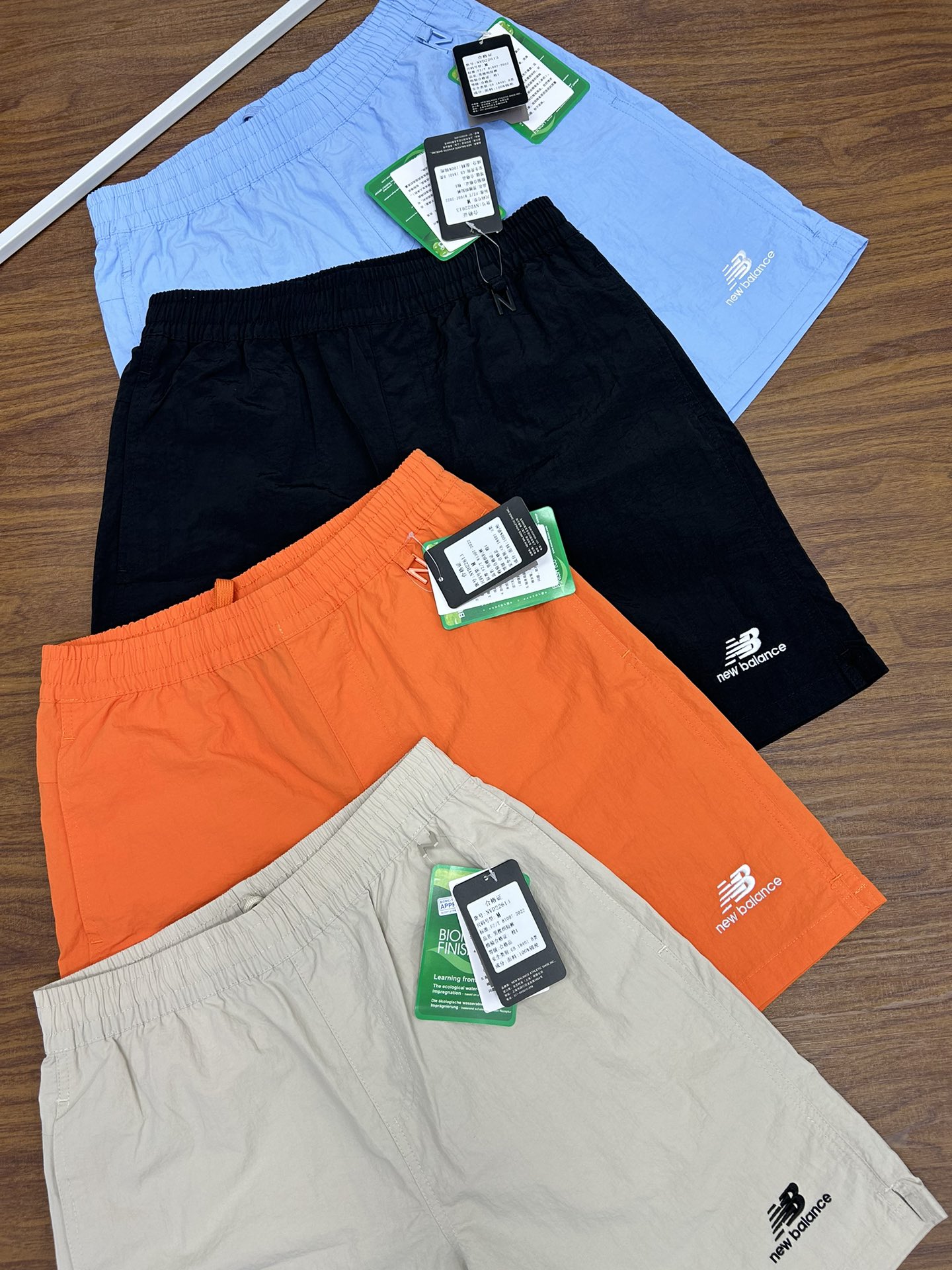 Summer 2024 New Colorful Shorts Collection for Men: Comfortable, Stylish, and Lightweight - 图片 9
