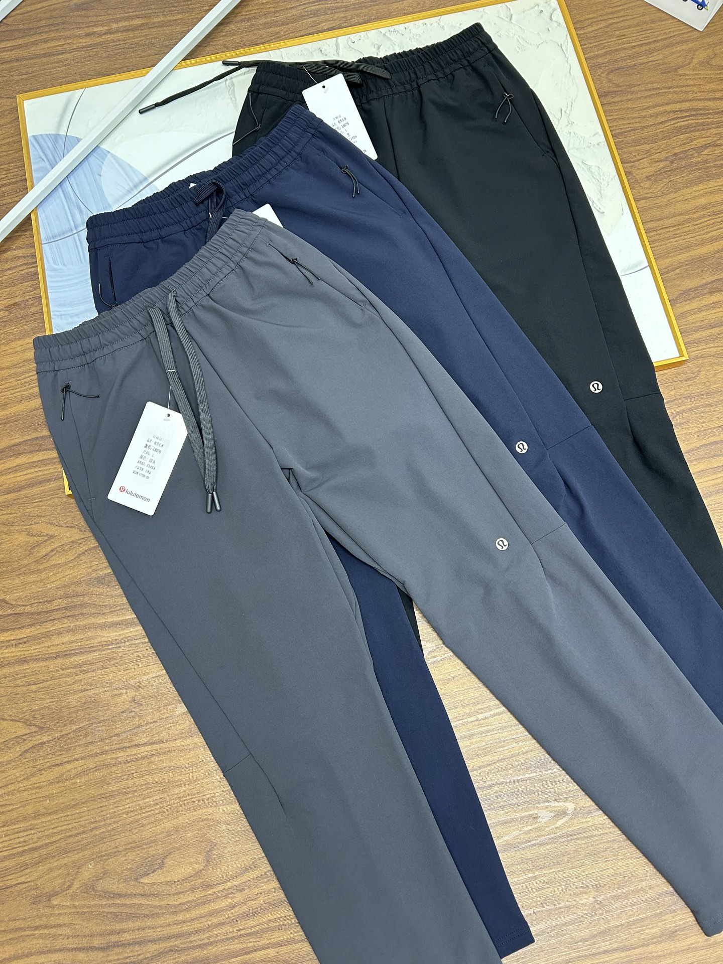 Lulu Men's Bottoms Lululemon ® athletica — photo 18