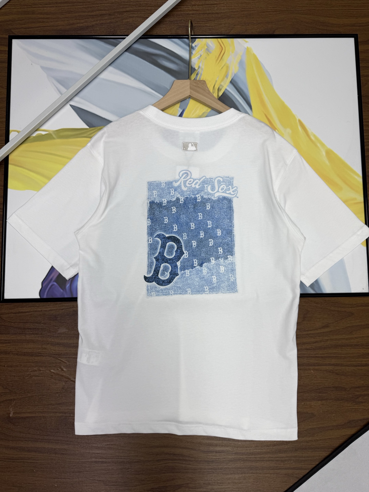 Alternative view of T-Shirt 08403