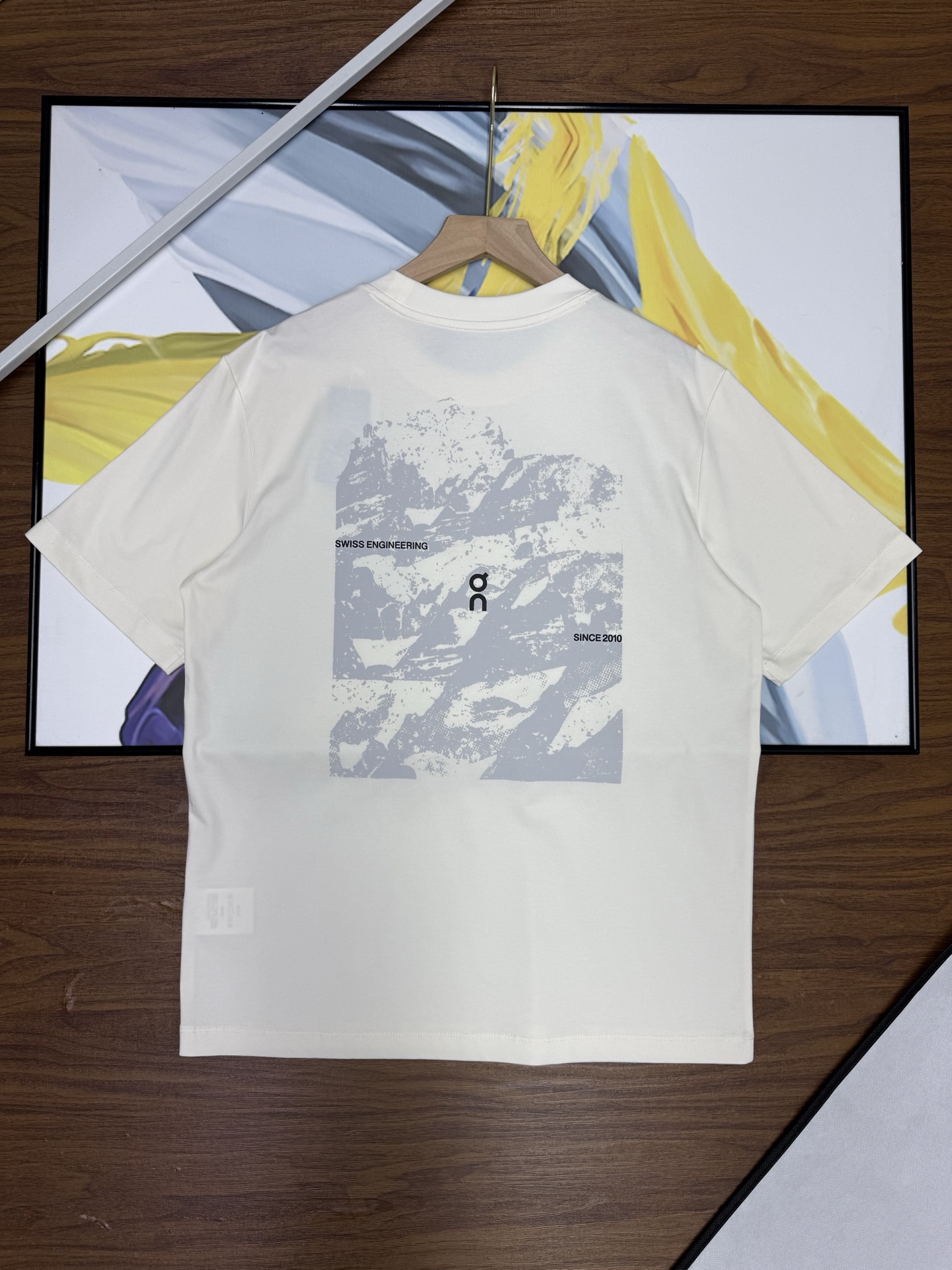 Alternative view of Lululemon T-Shirt 08423