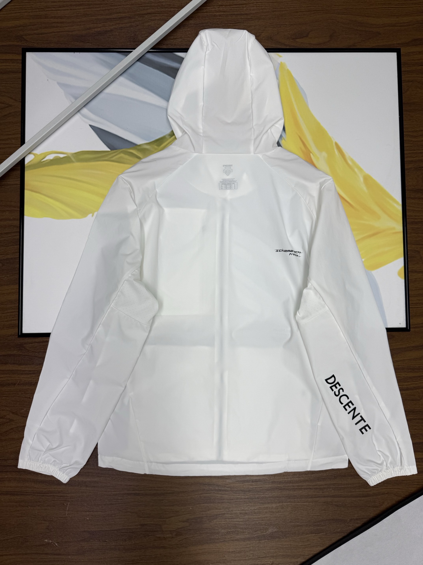 Alternative view of Cap 08425