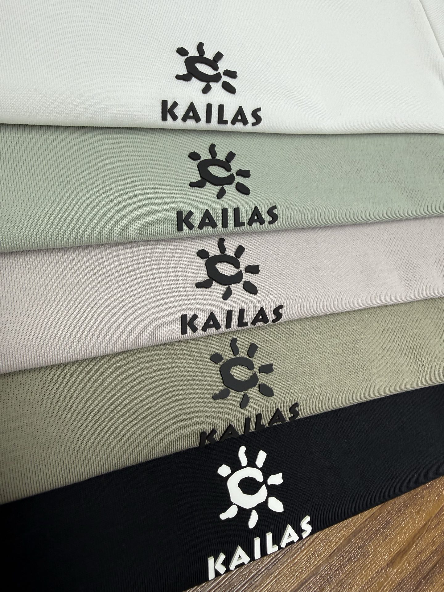 Alternative view of T-Shirt 06828